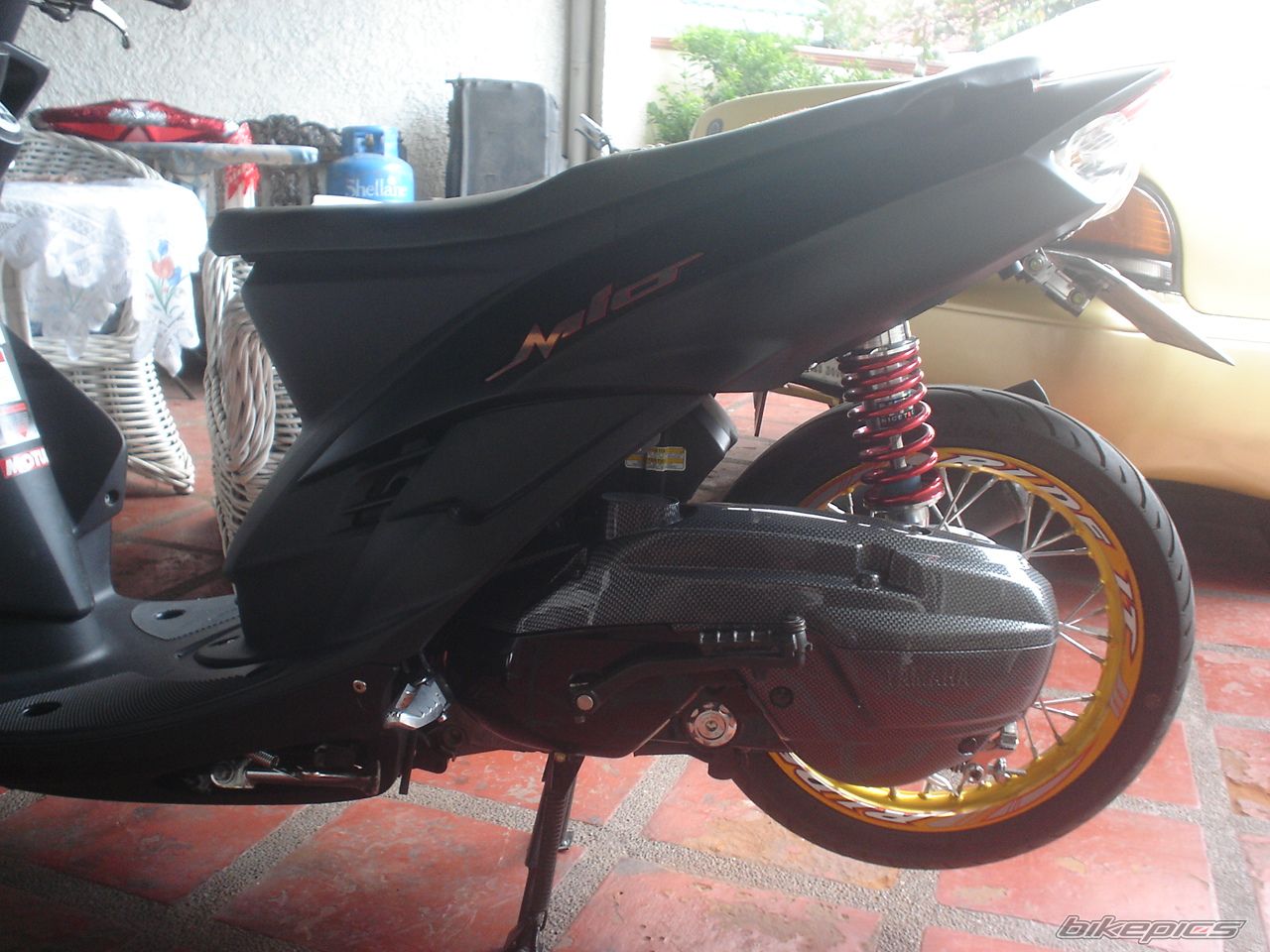 Photo 1615686