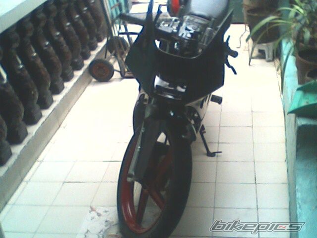 Photo 1615703