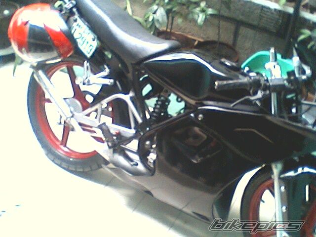 Photo 1615713