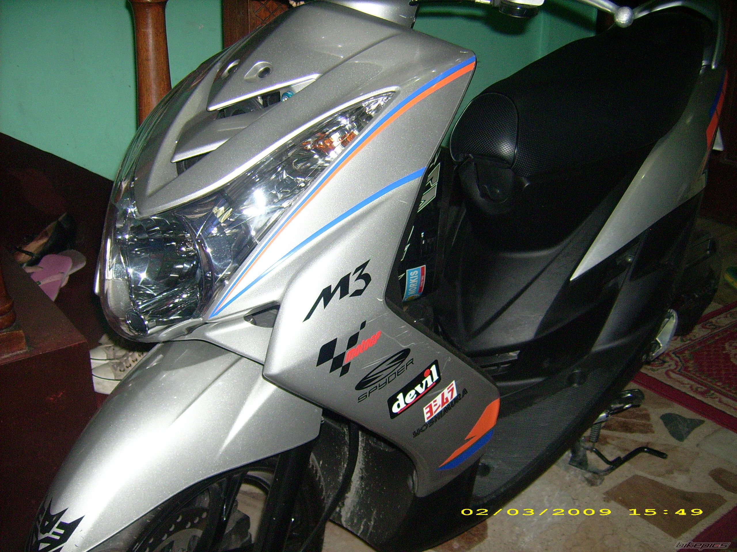 Photo 1615884