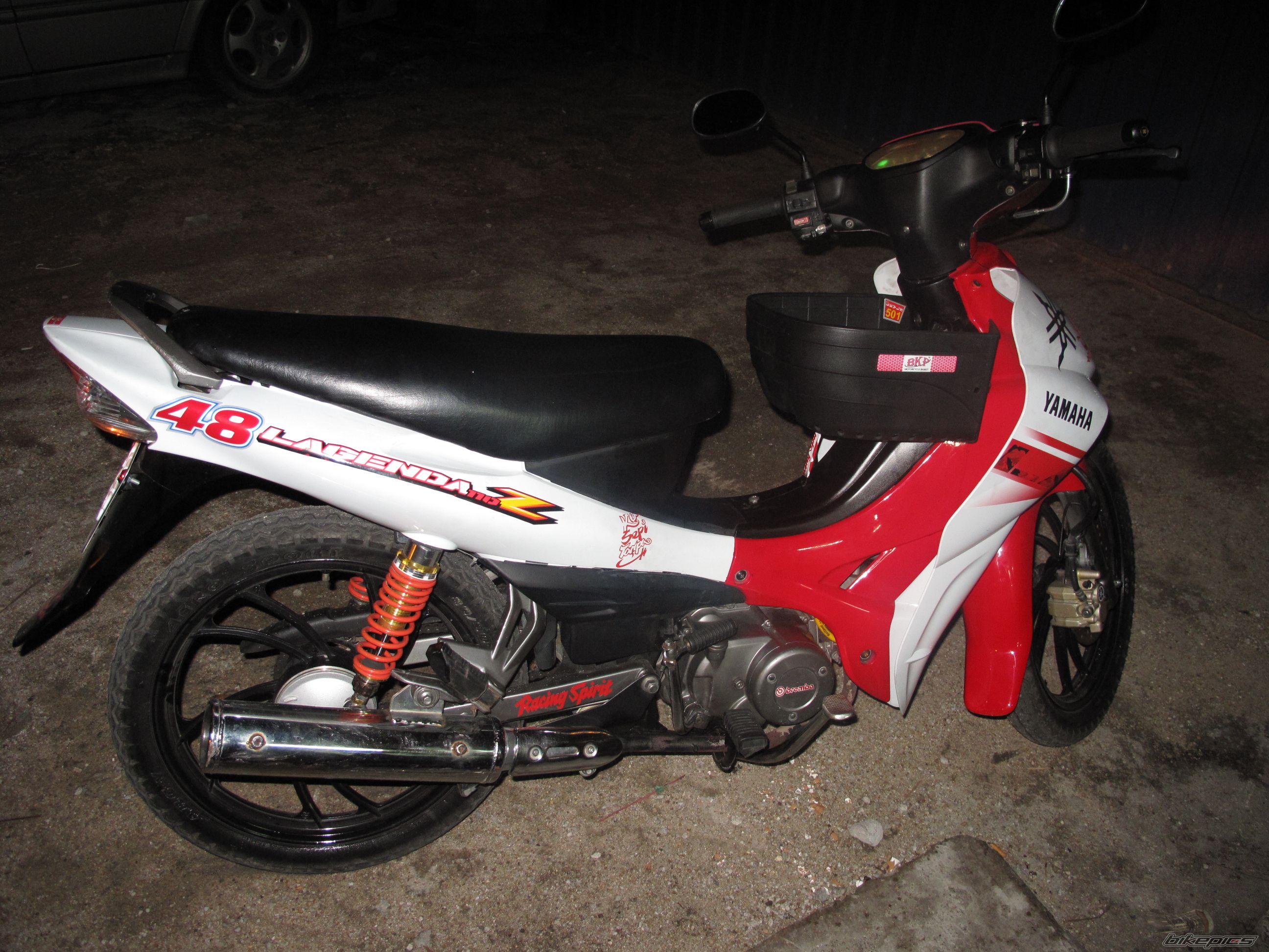 Photo 1615909