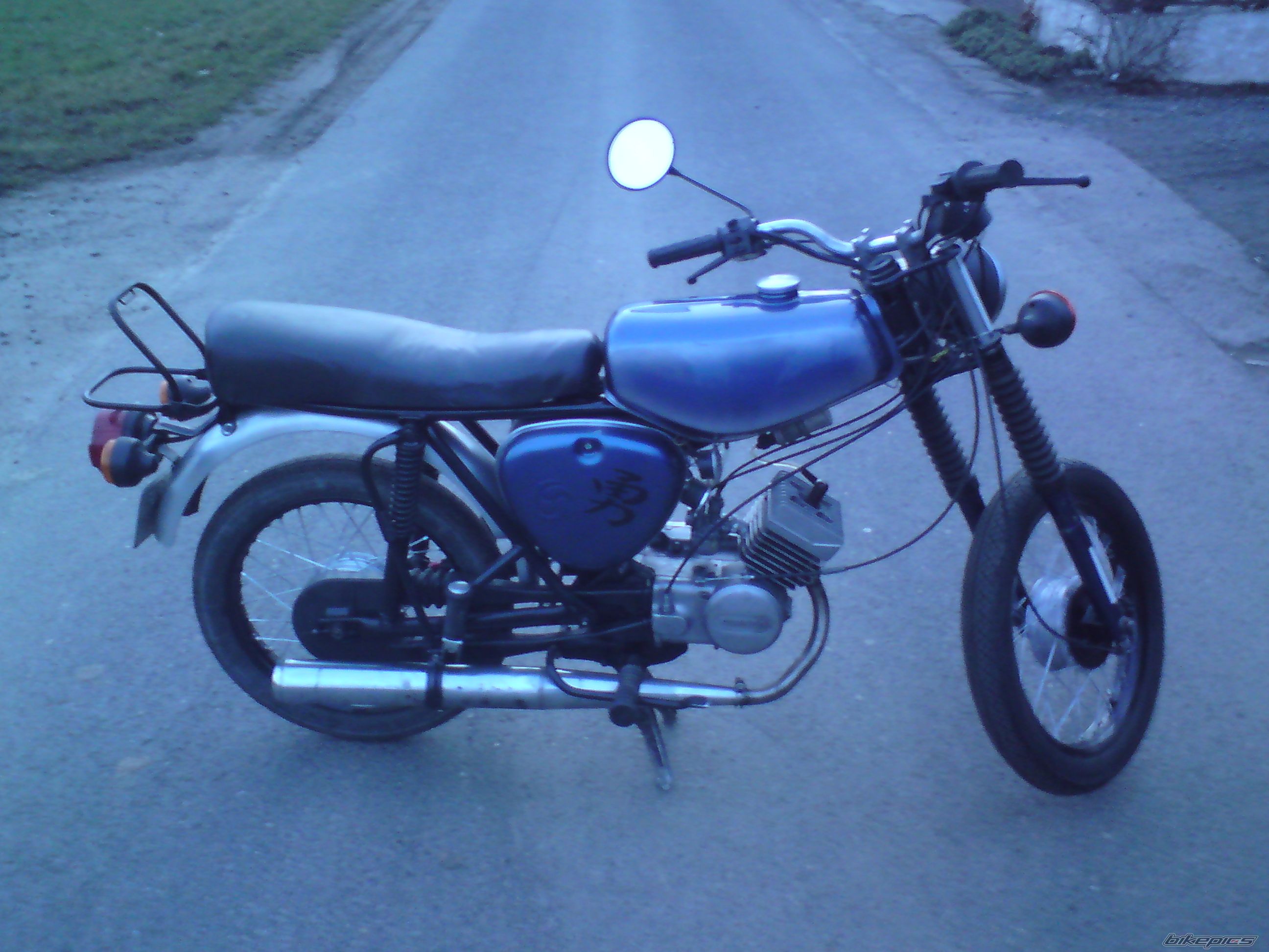 Photo 1615914