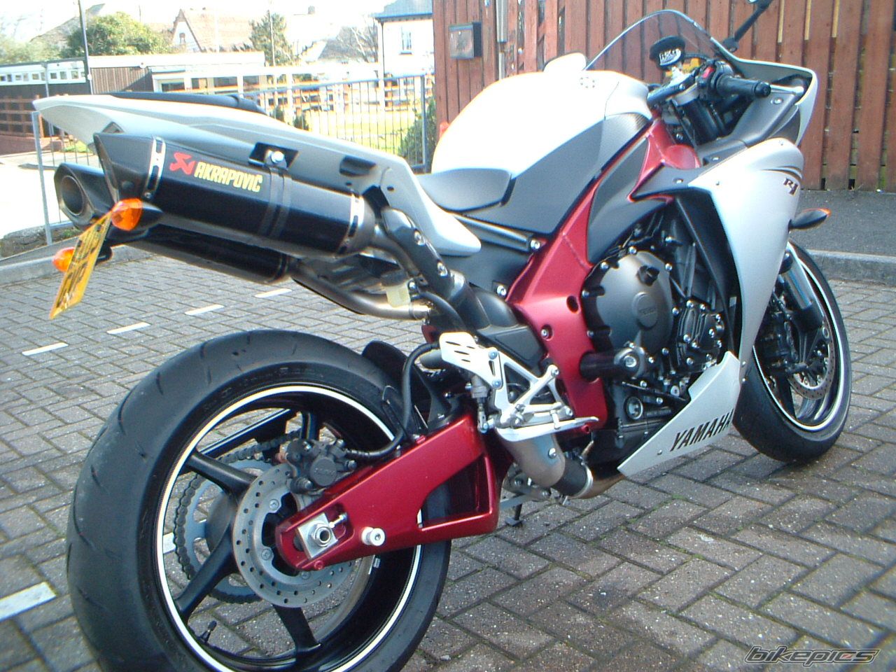 Photo 1615916