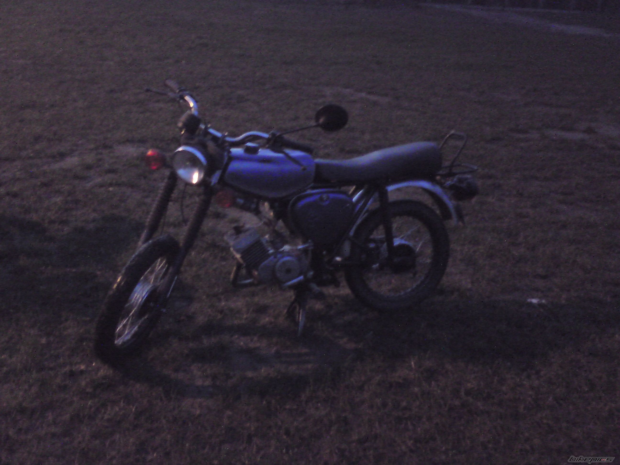 Photo 1615928