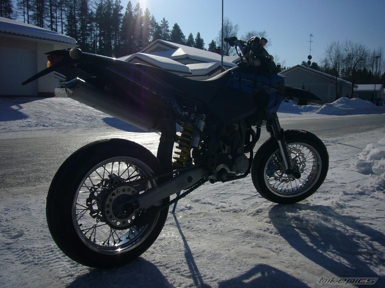 Photo 1615947