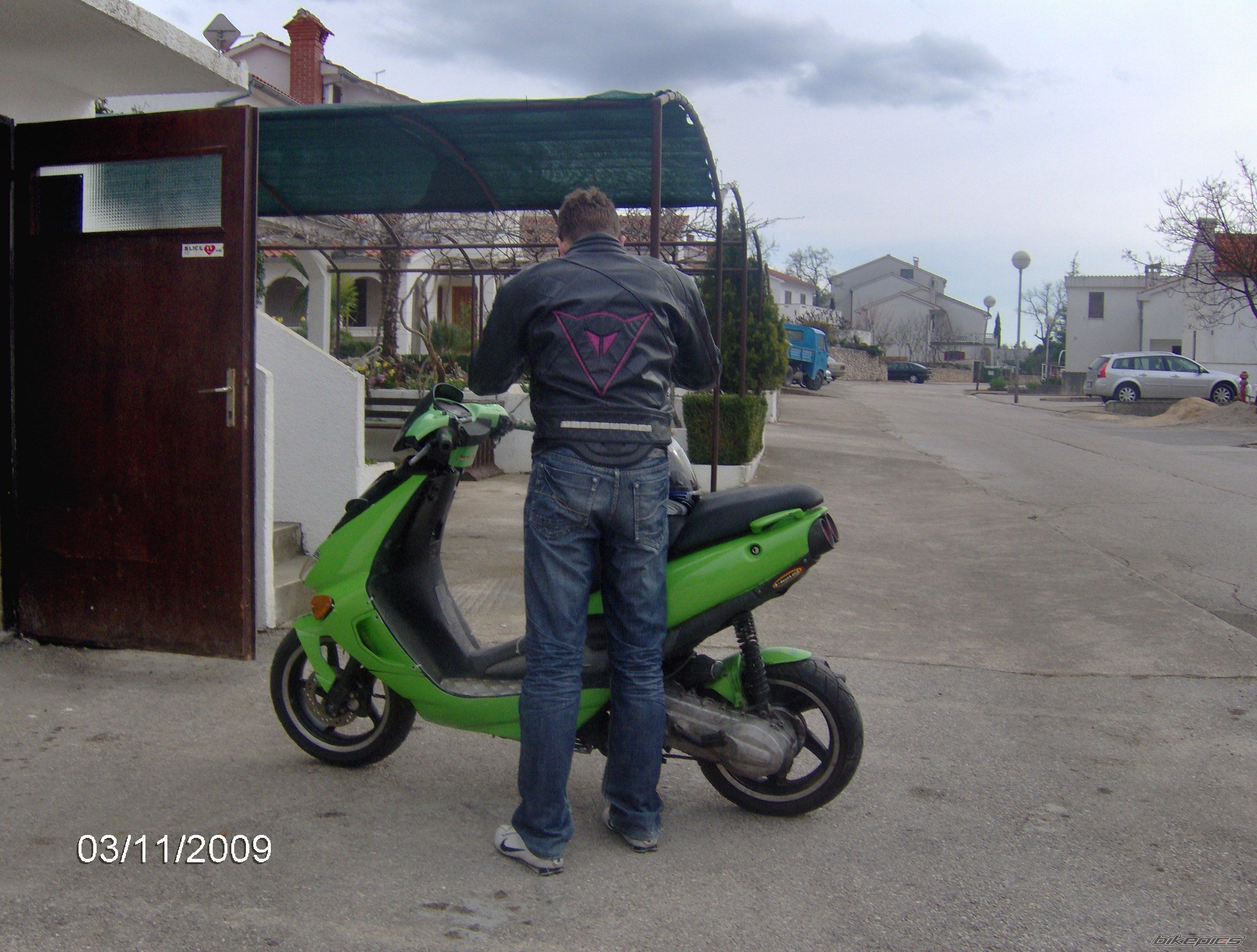 Photo 1615954