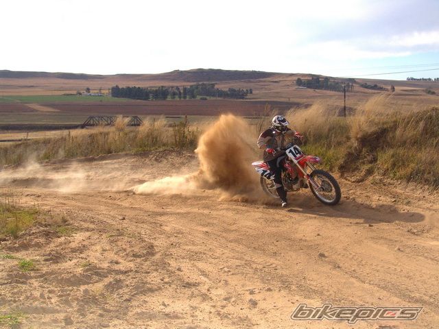 Photo 1615984
