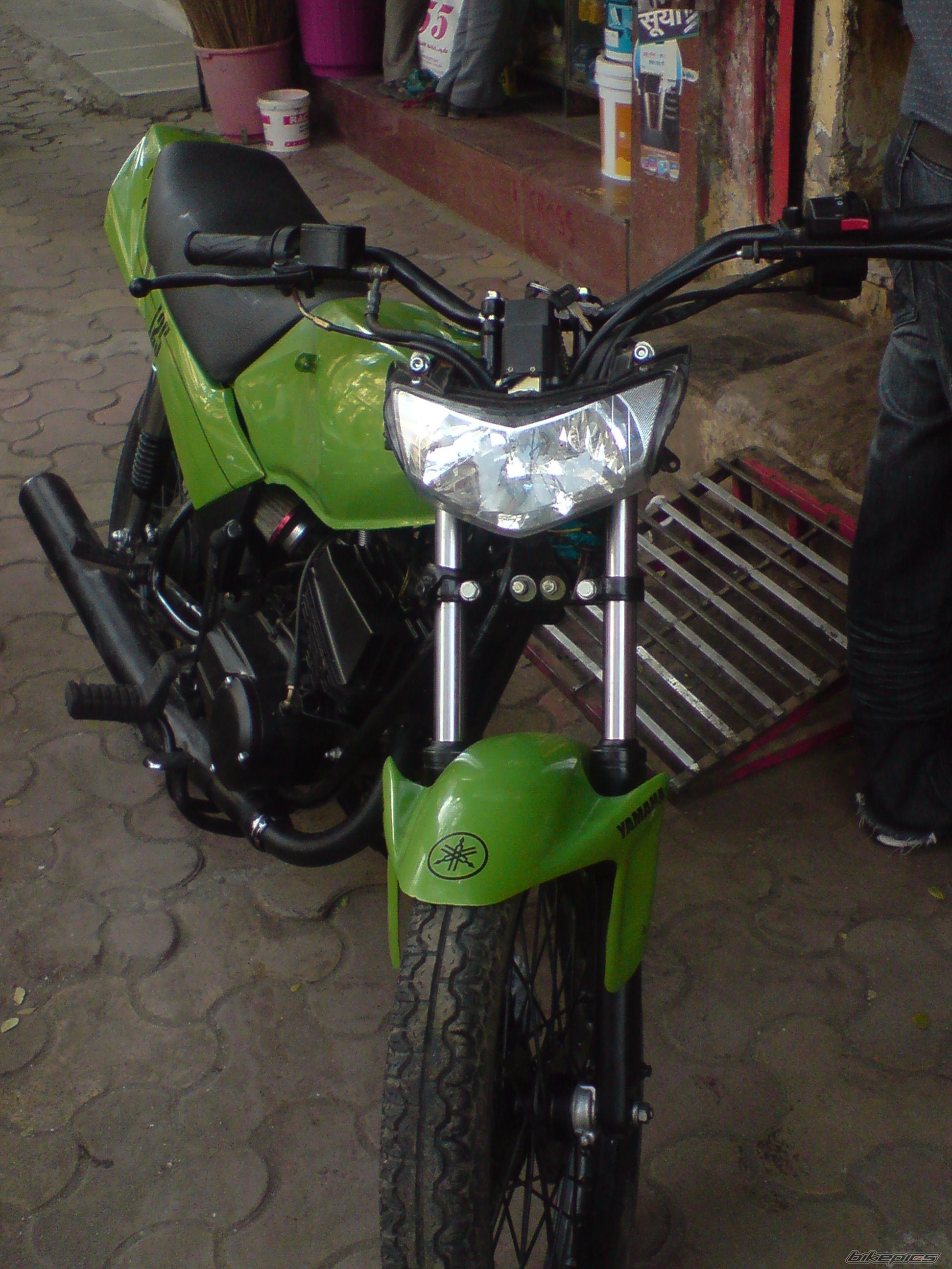 Photo 1615985