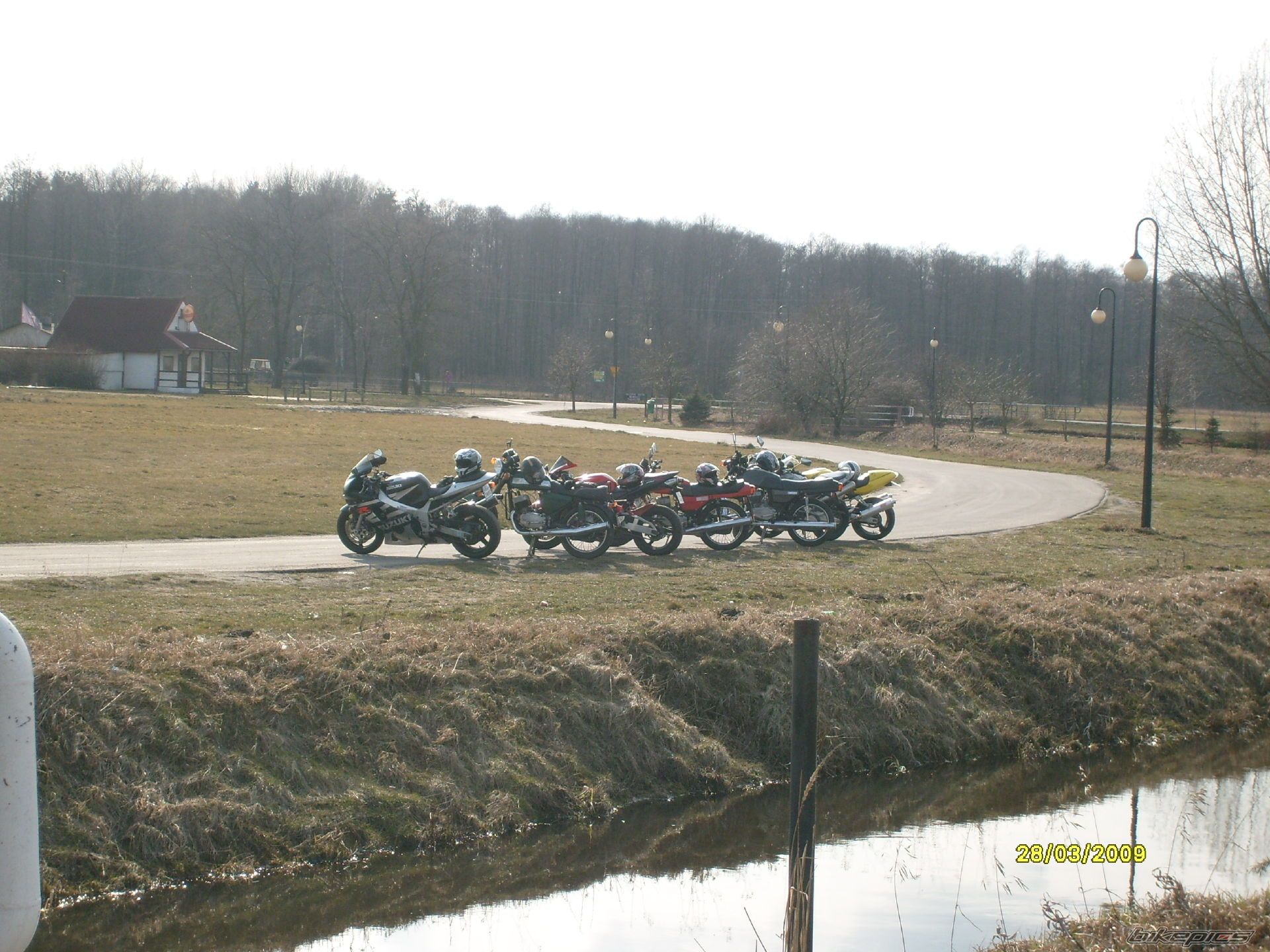 Photo 1616252