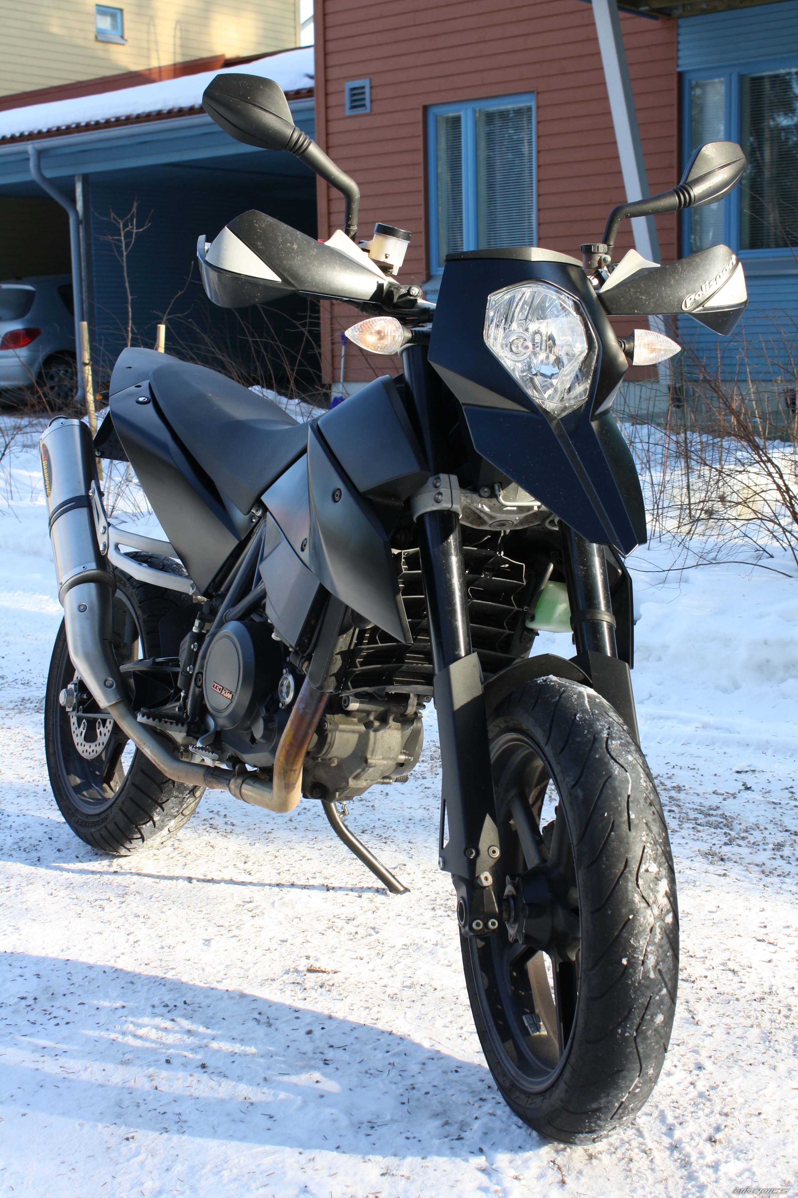 Photo 1616375