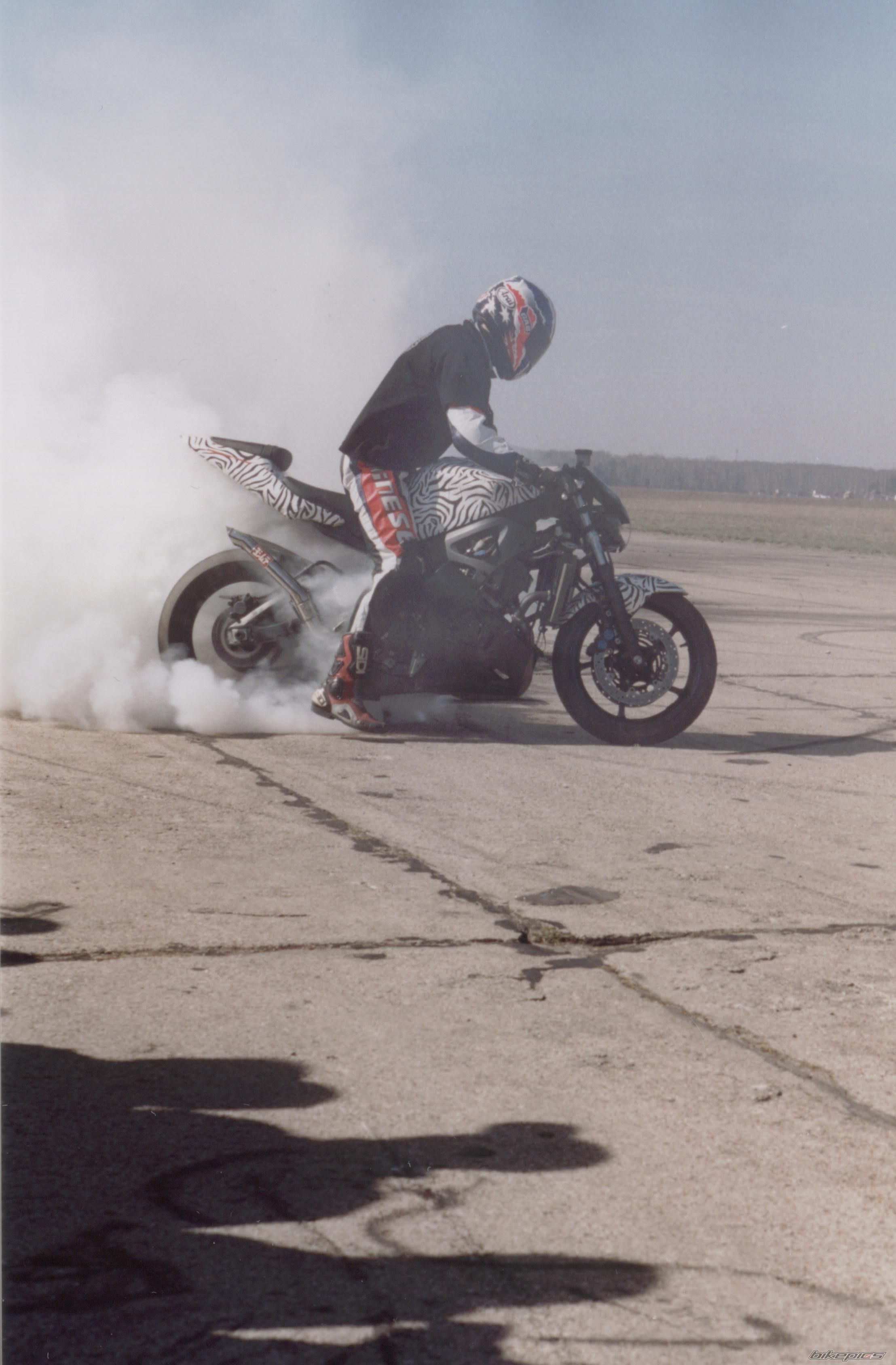 Bike Photo 1616379