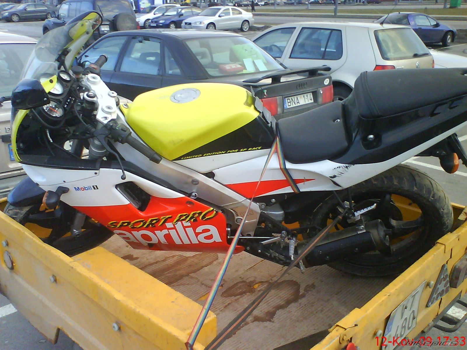 Photo 1616453