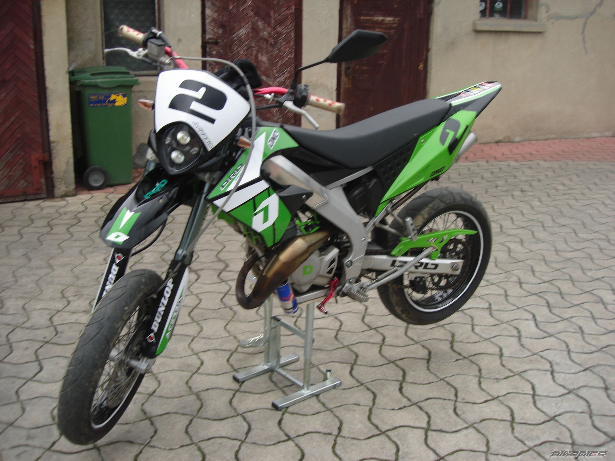 Photo 1616536