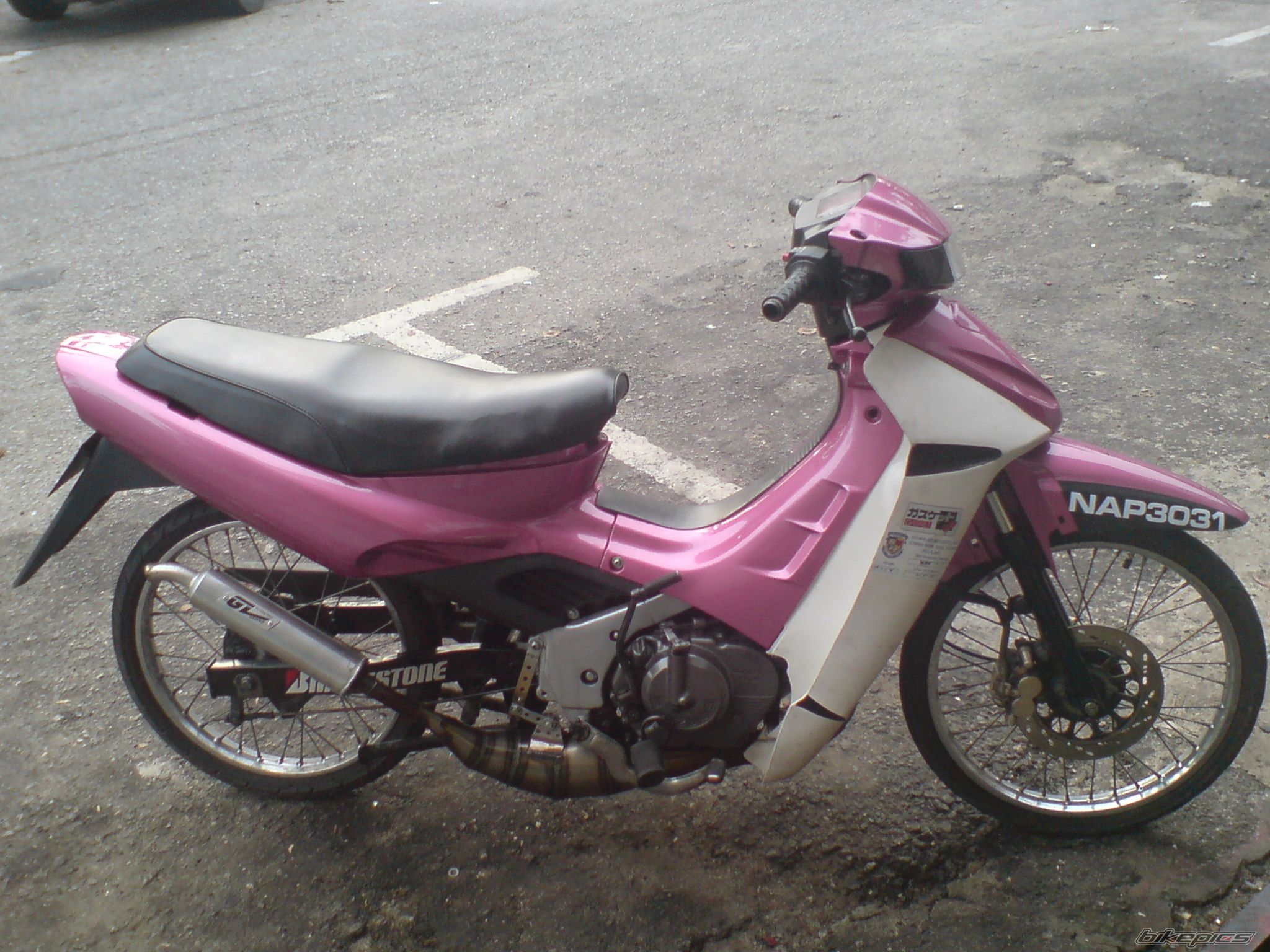 Photo 1616563