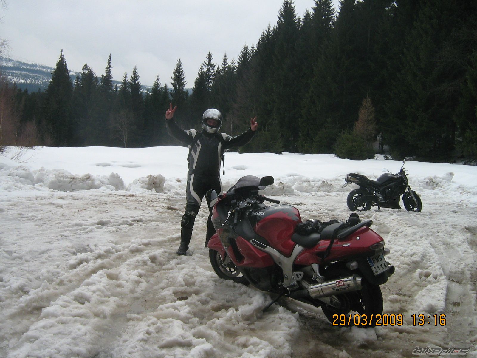 Photo 1616629