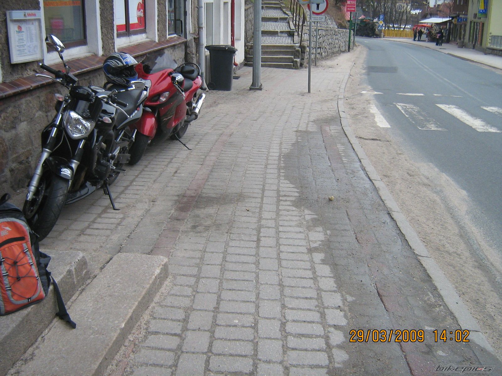 Photo 1616653