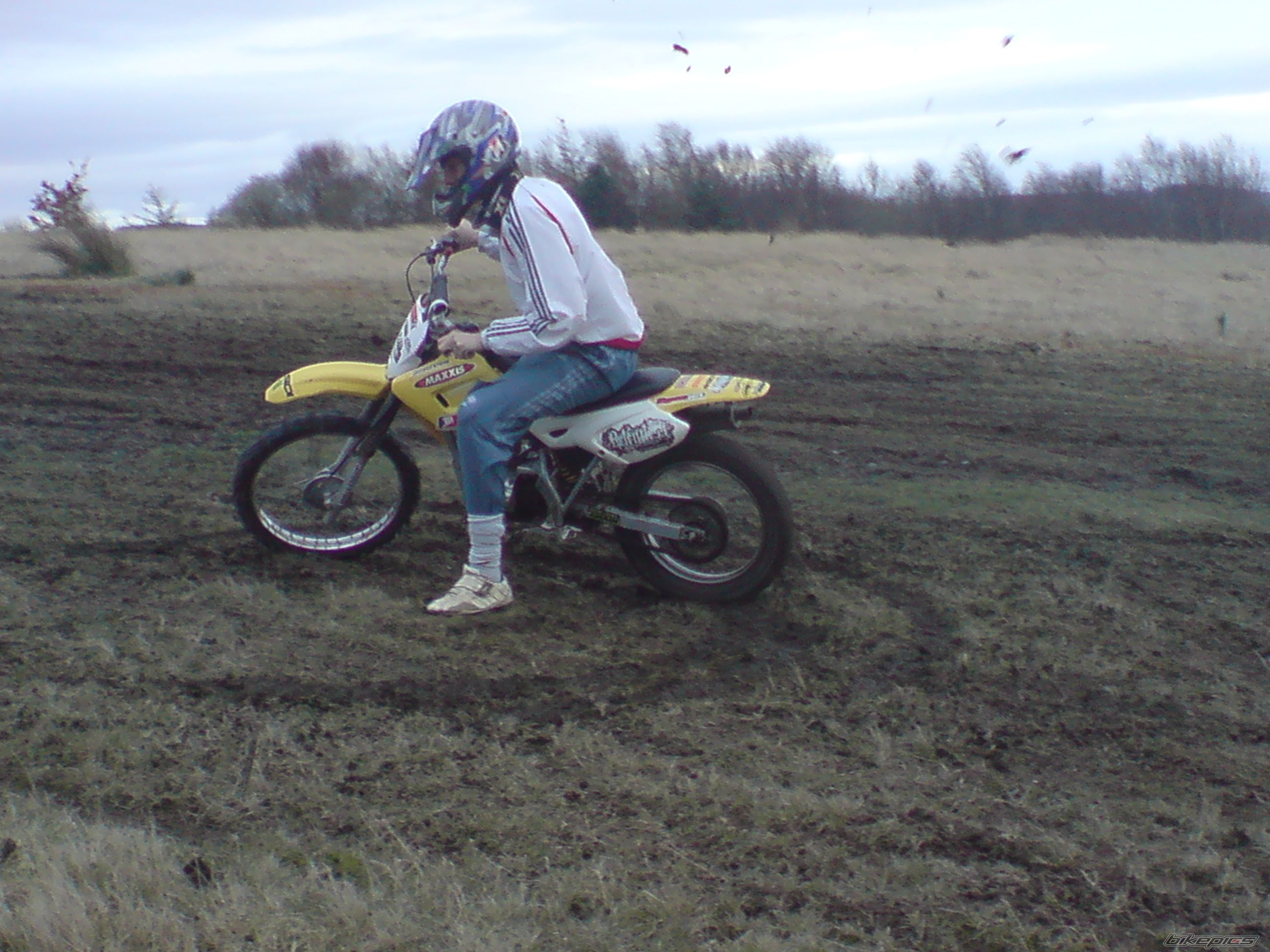 Photo 1616745