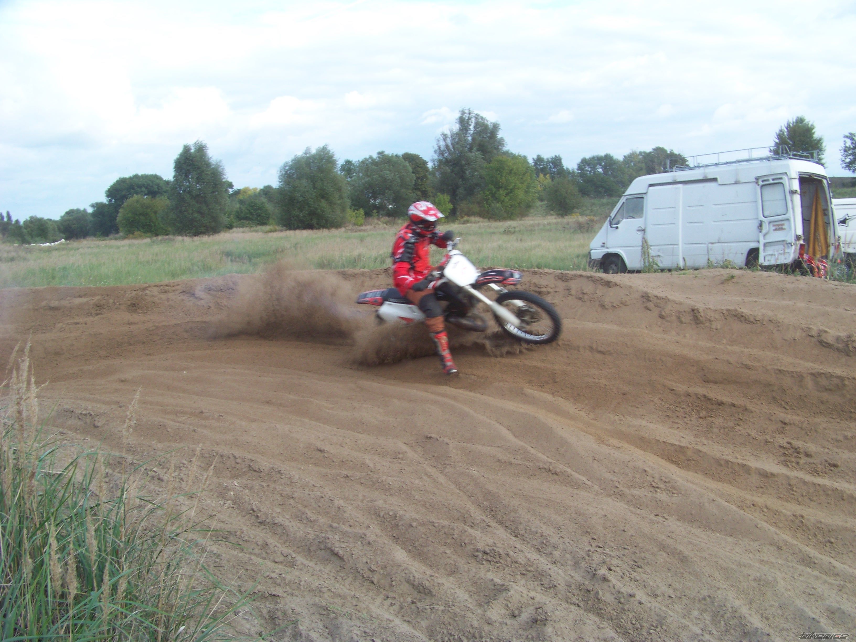 Photo 1616862