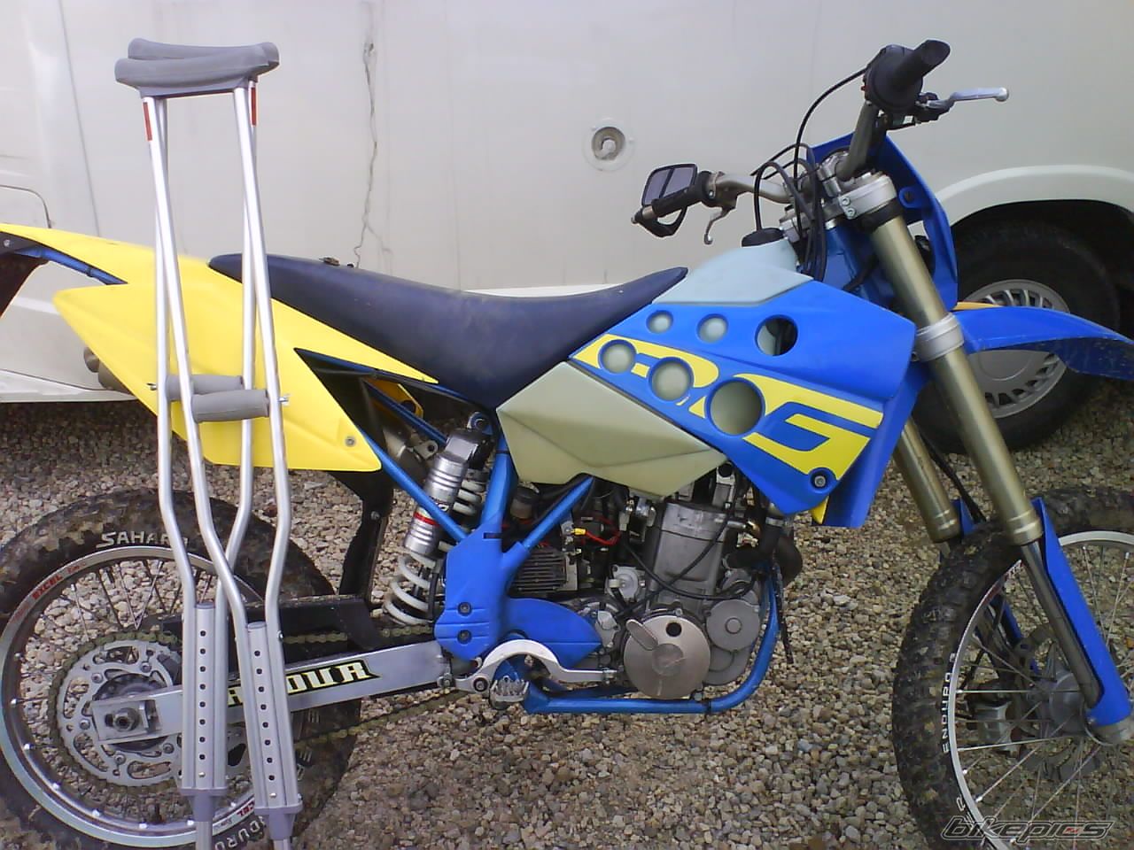 Photo 1616882