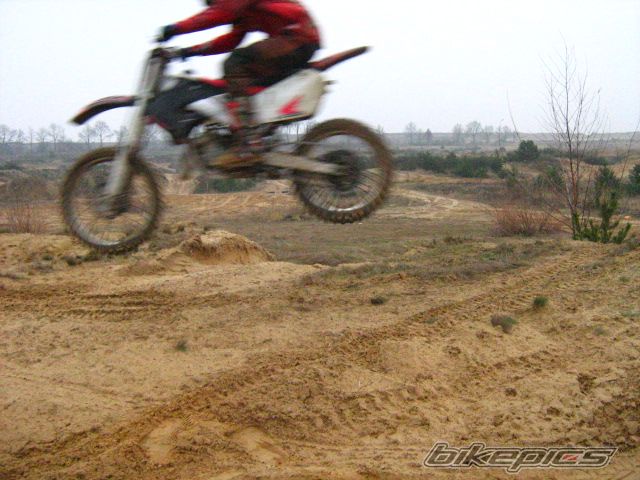 Photo 1616903