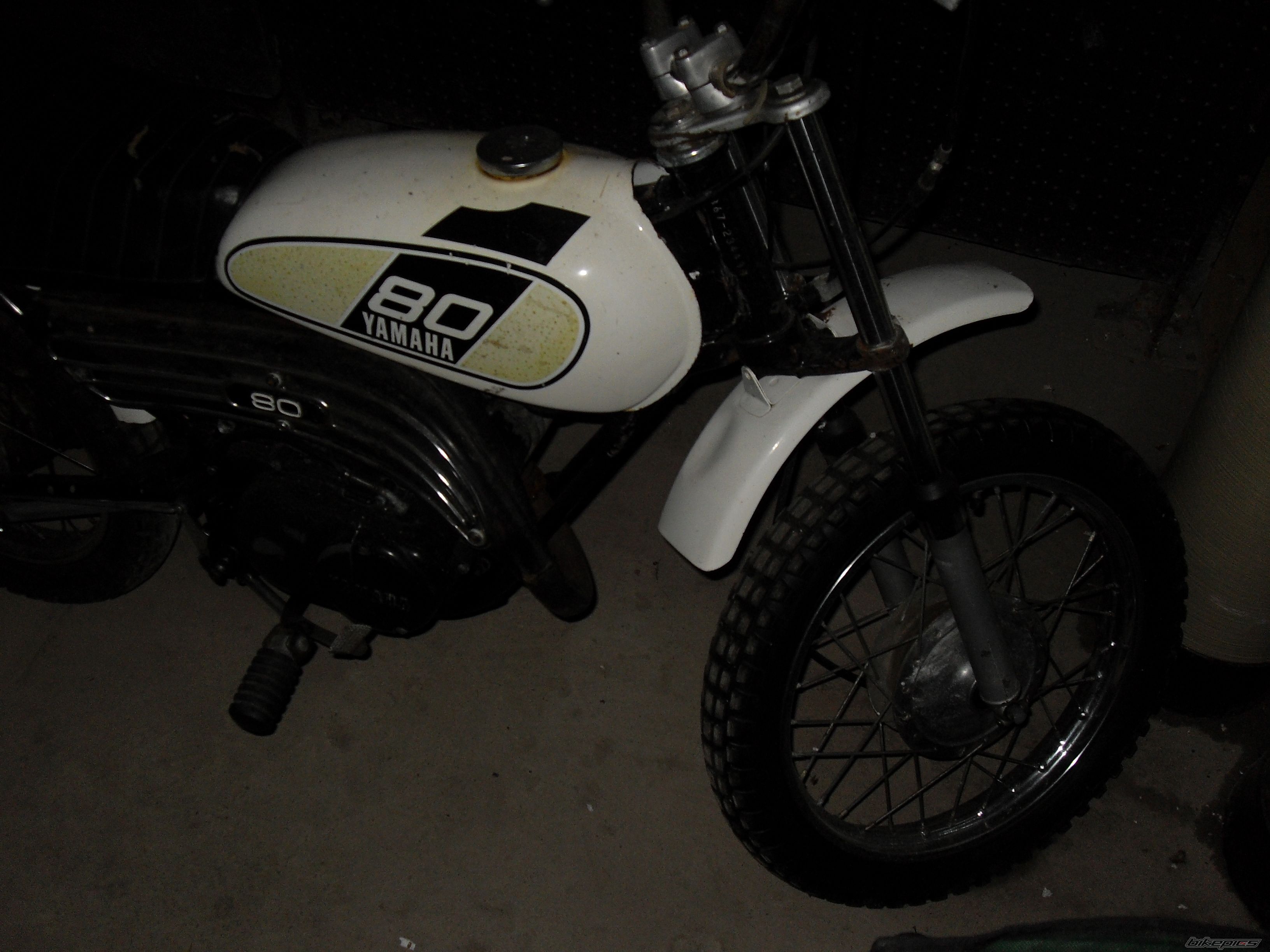 Photo 1616916
