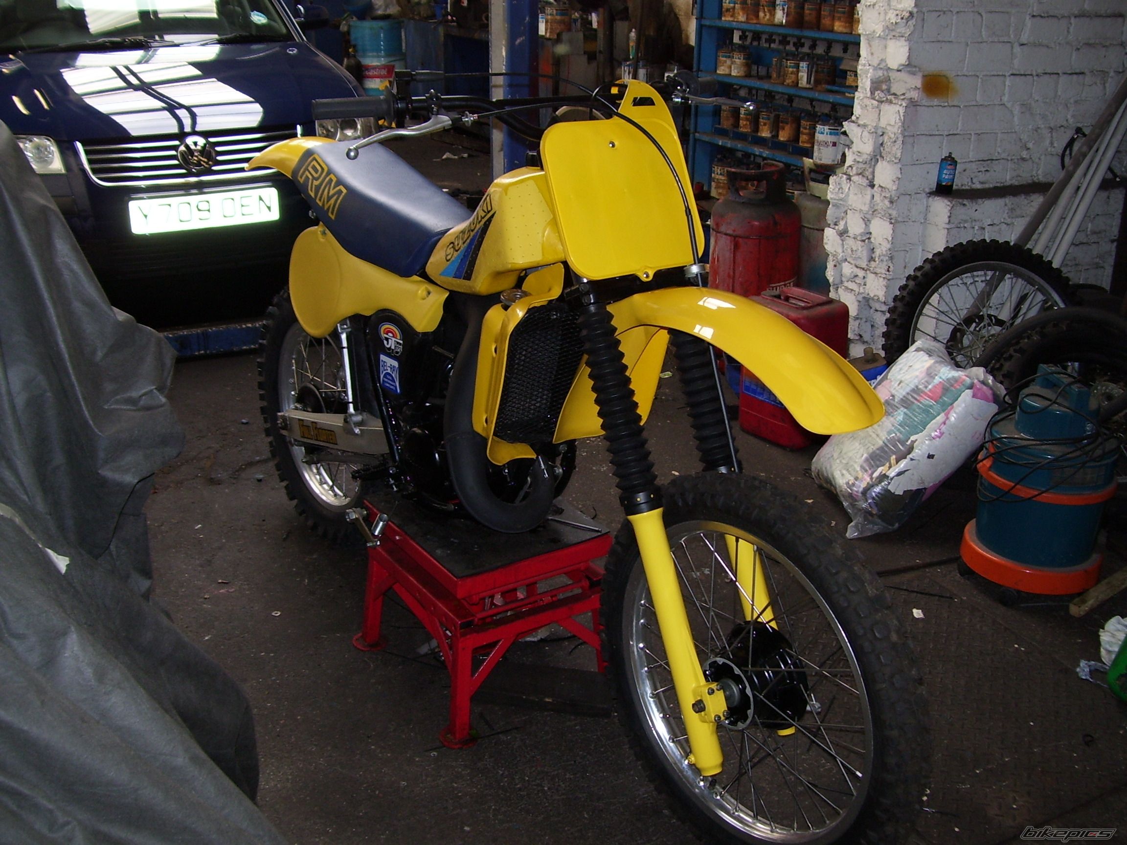 Photo 1616972