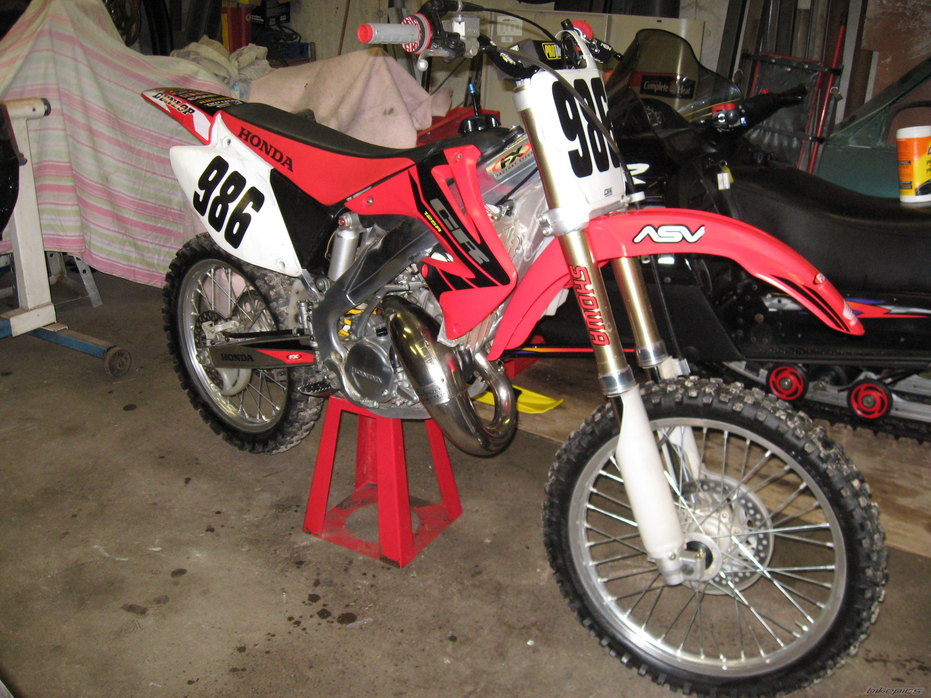 Photo 1616978