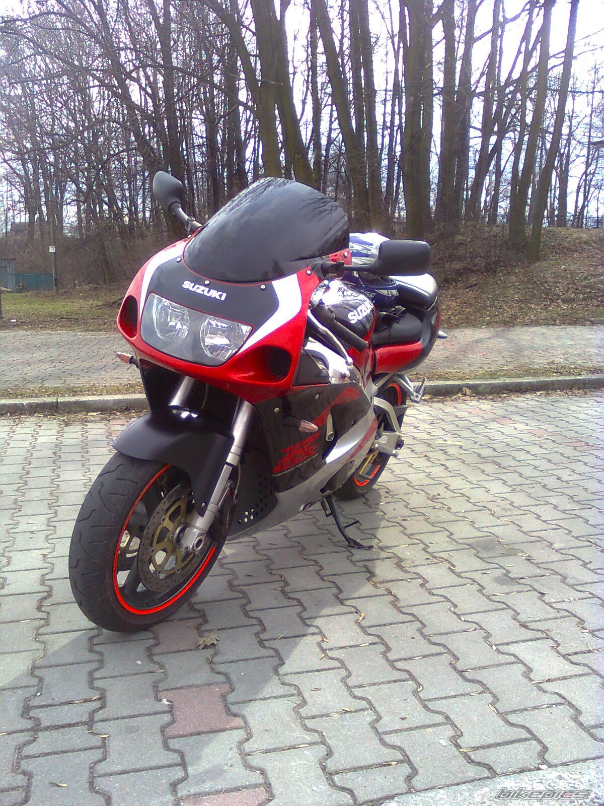 Photo 1616987