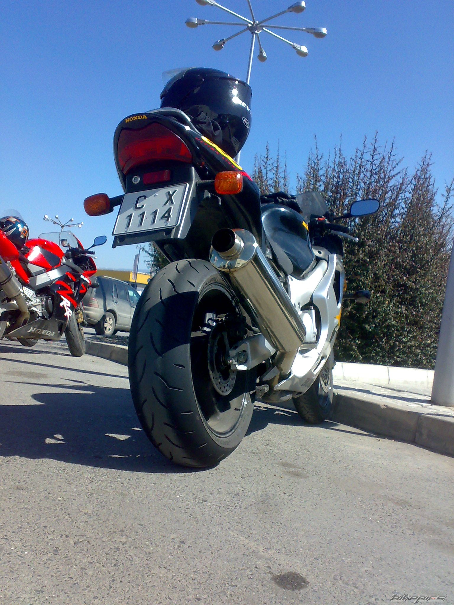 Photo 1617478