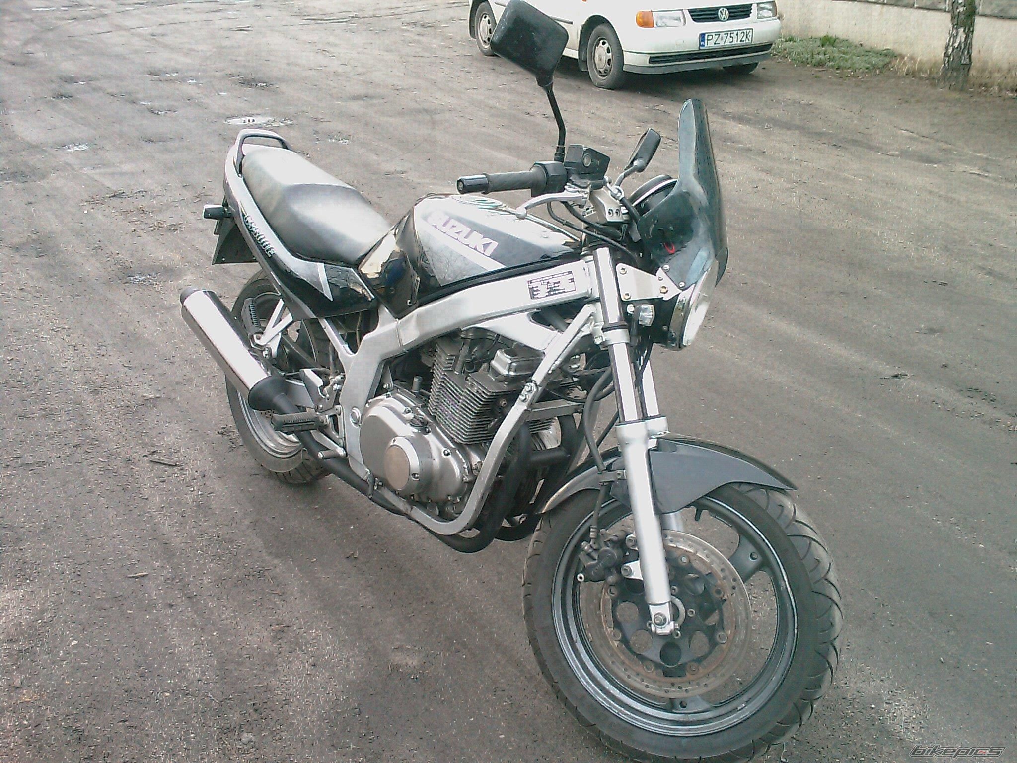 Photo 1617493