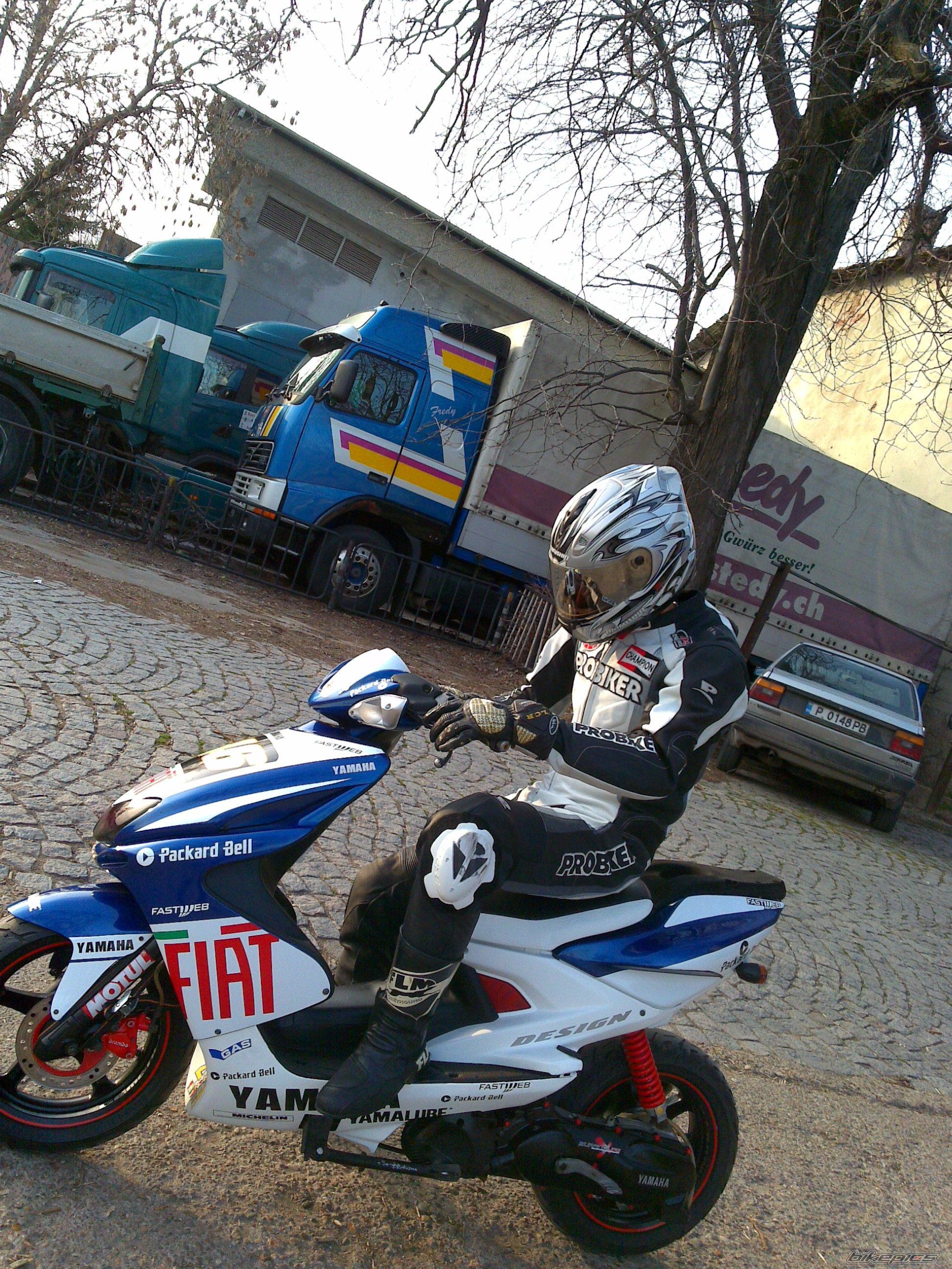 Photo 1617548