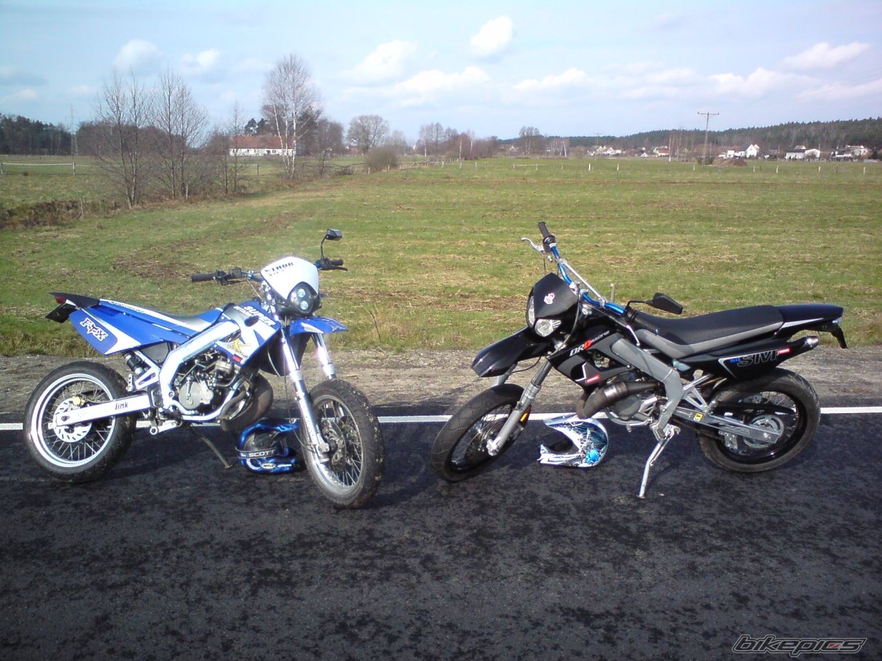 Photo 1617809