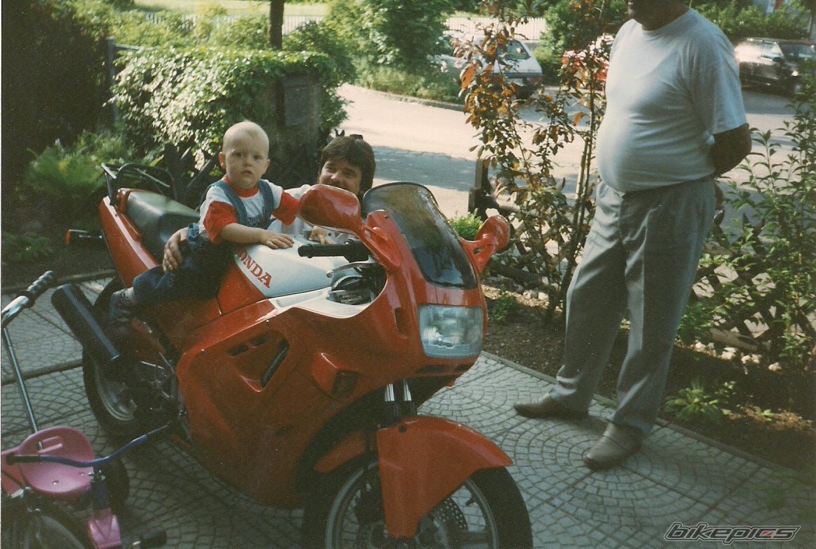 Bike Photo 1617878