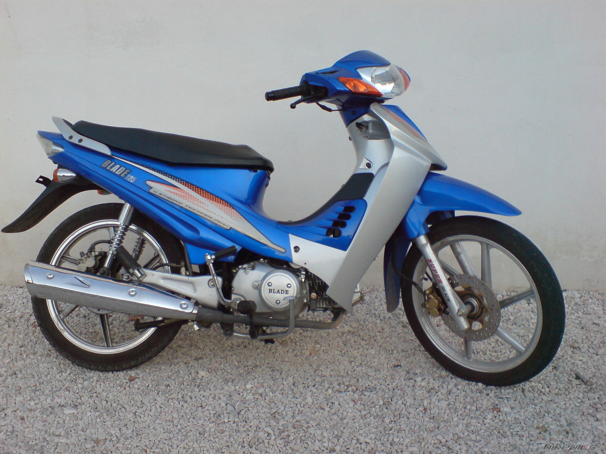Photo 1617960