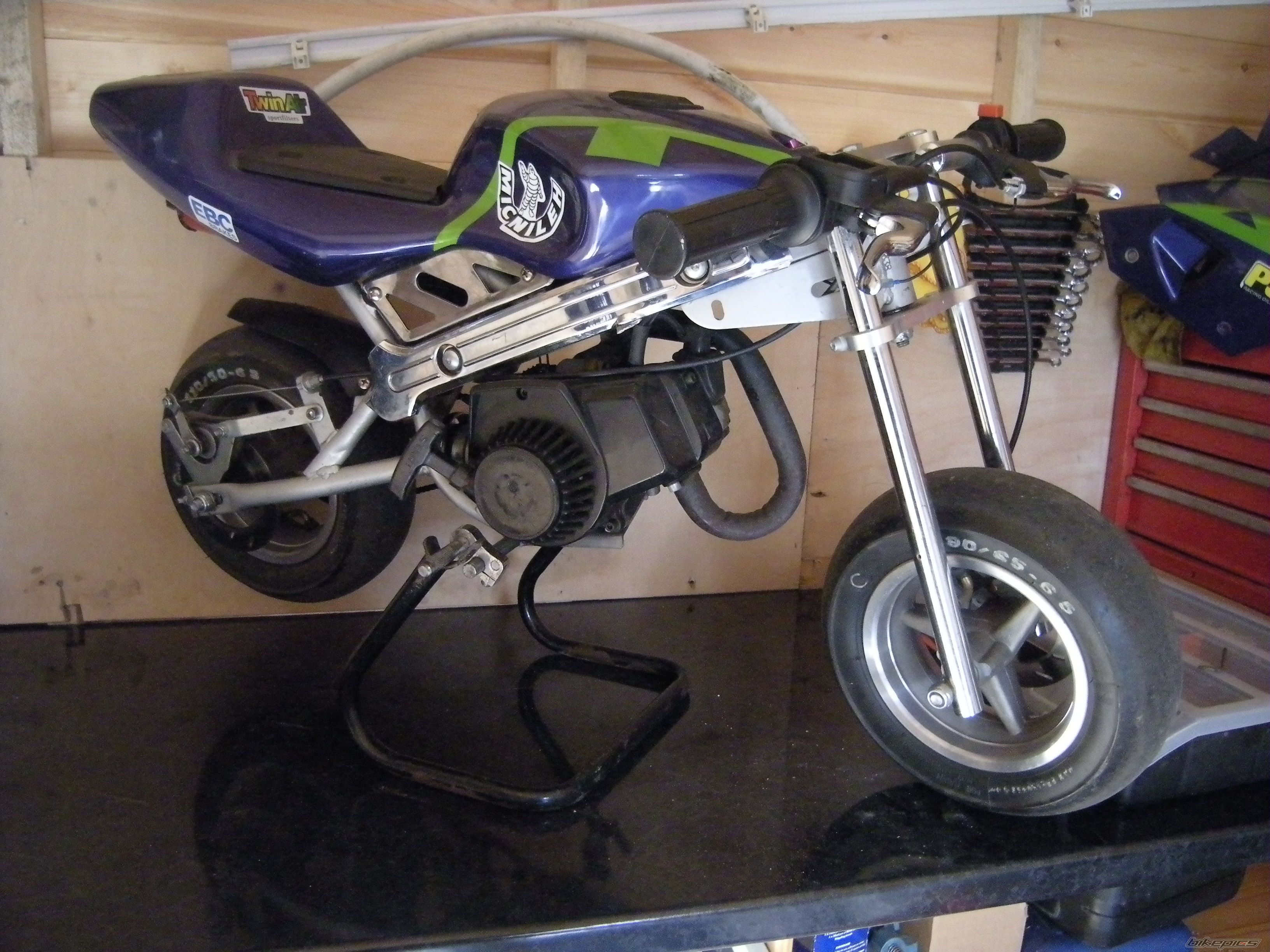Photo 1617966