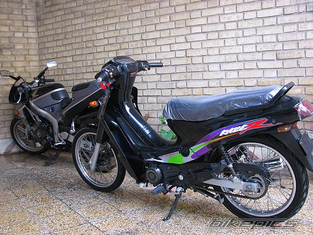 Photo 1617988