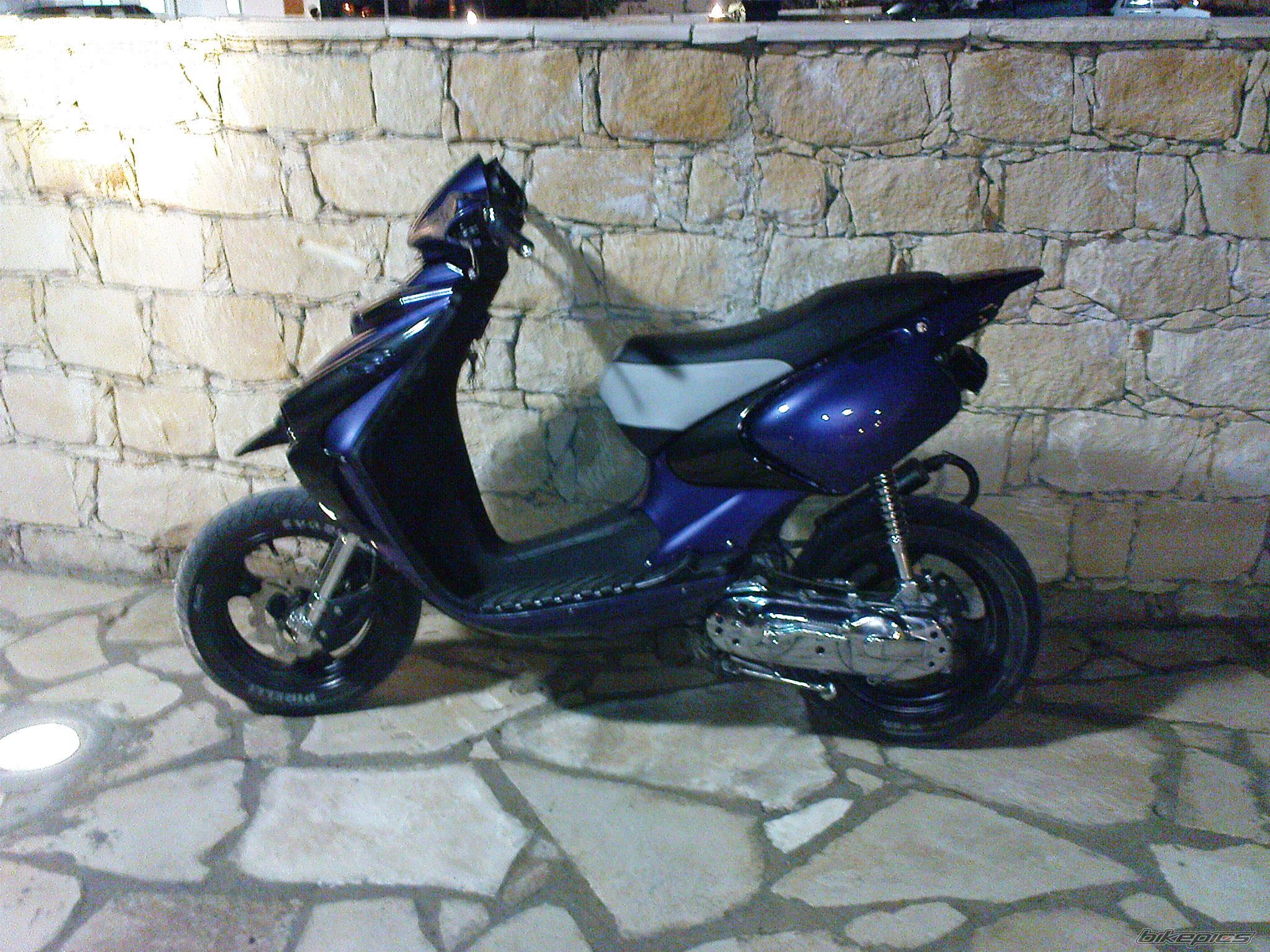 Photo 1617998