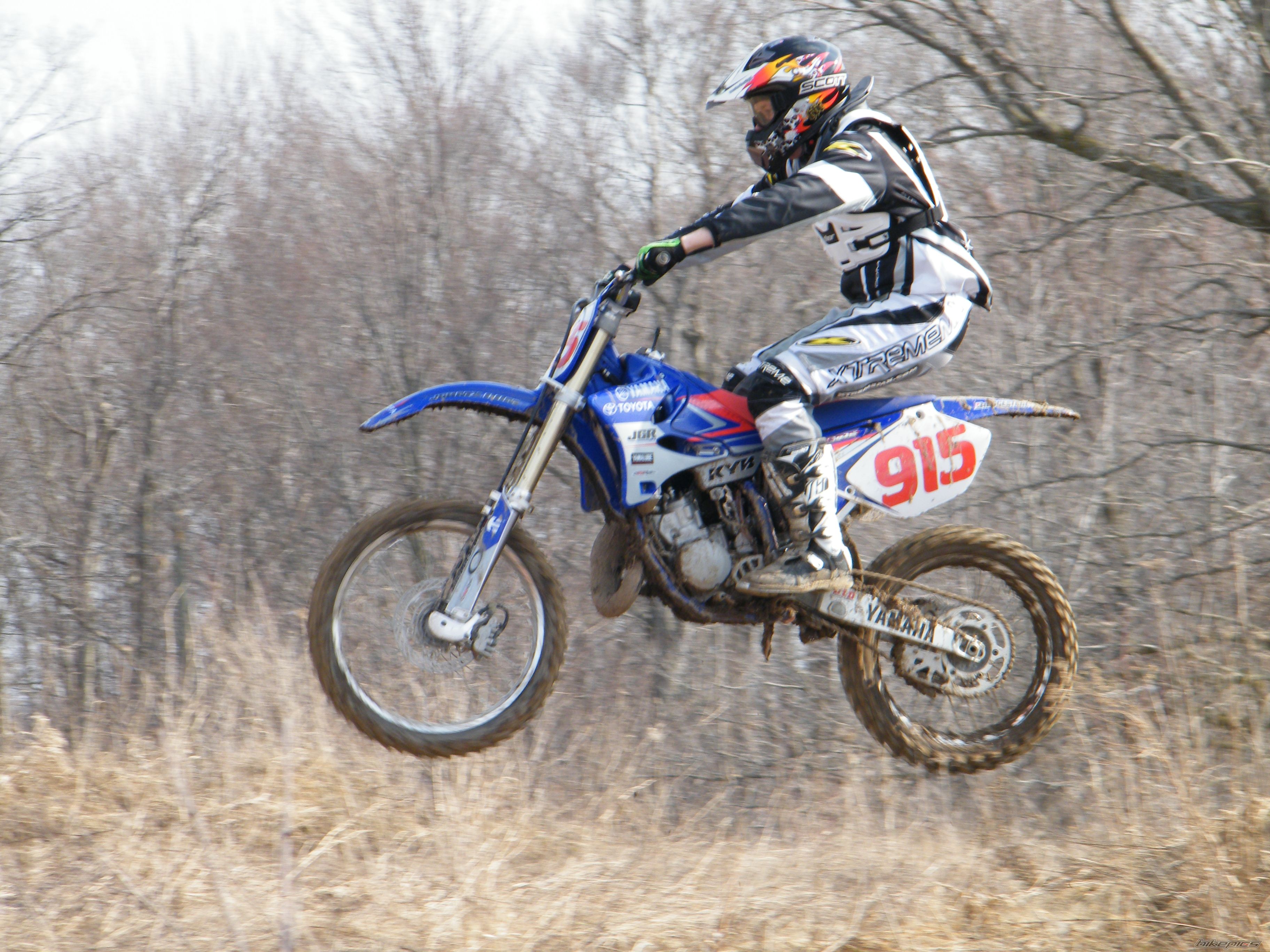 Photo 1618017