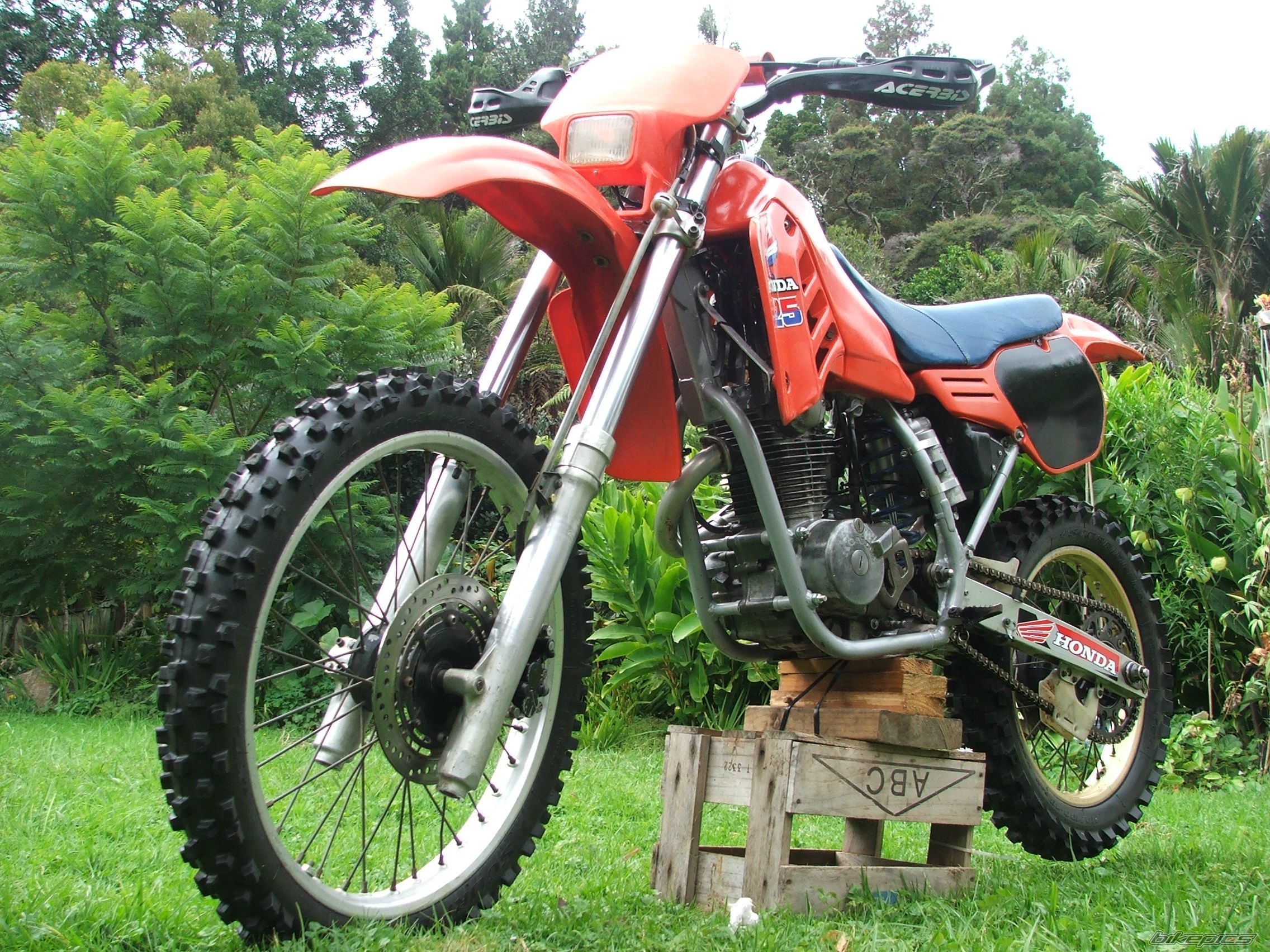 Bike Photo 1618133