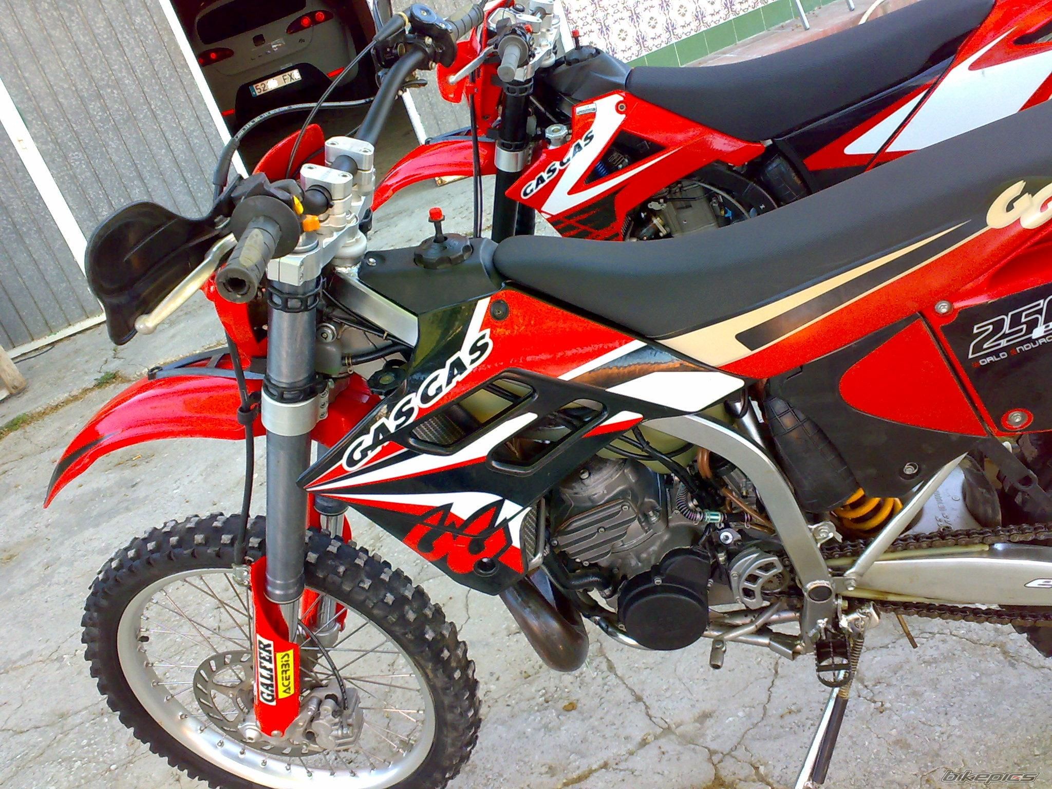 Photo 1618290