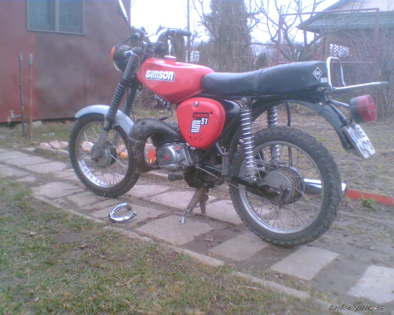 Photo 1618305