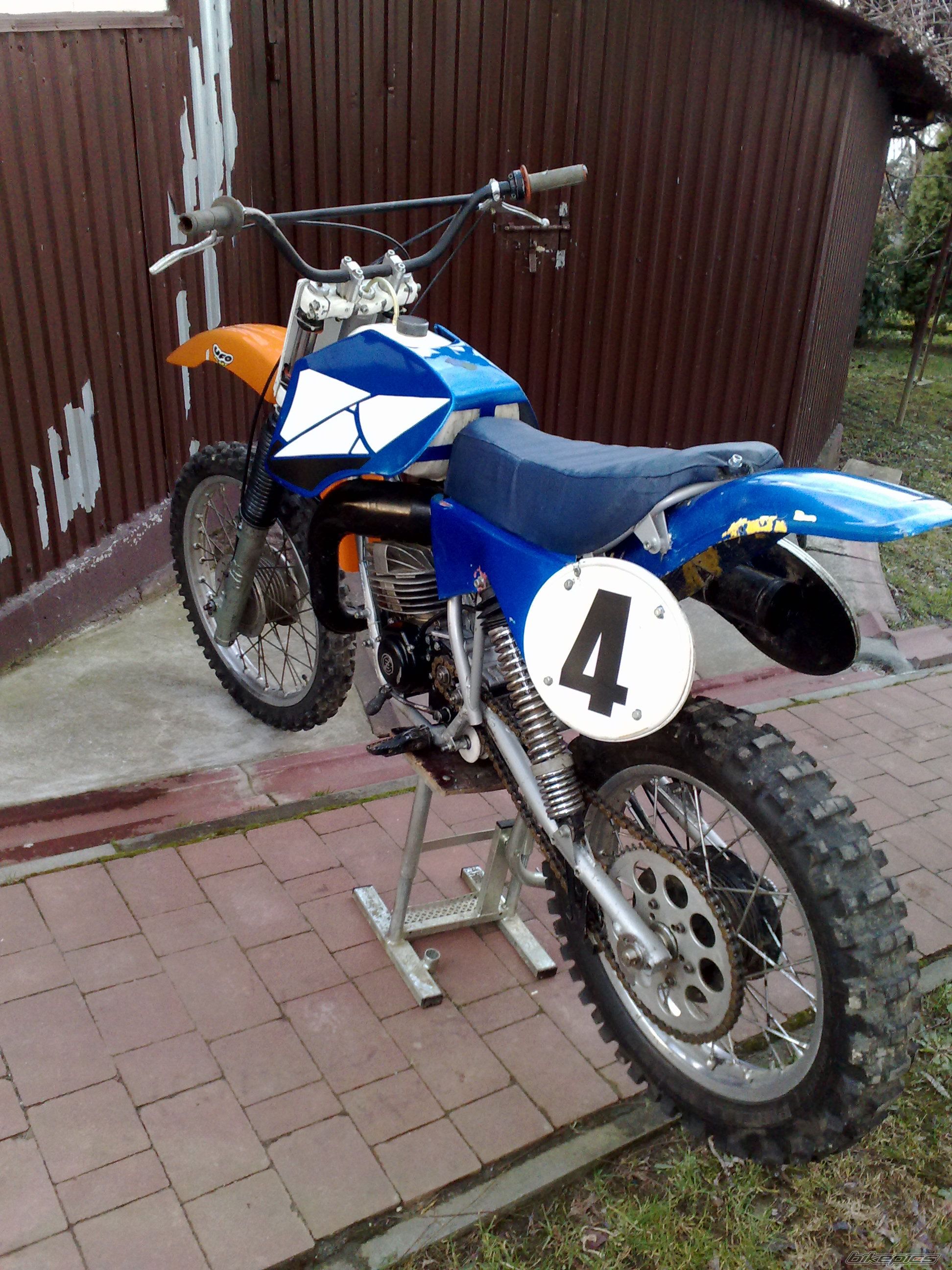 Photo 1618331