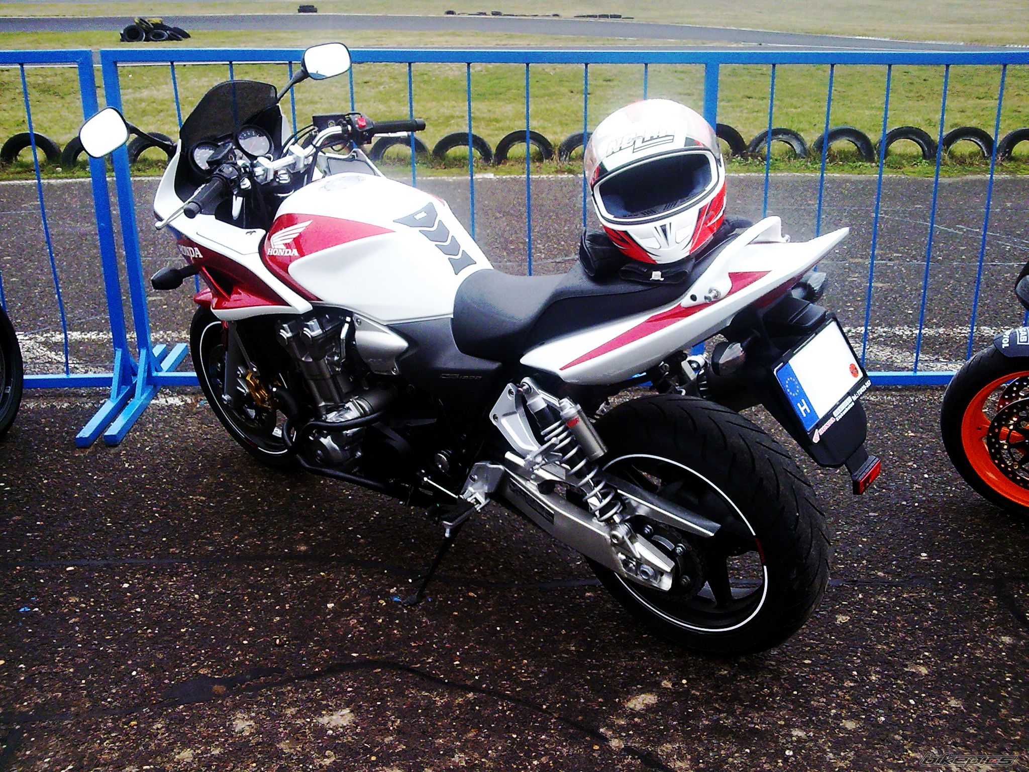 Bike Photo 1618440