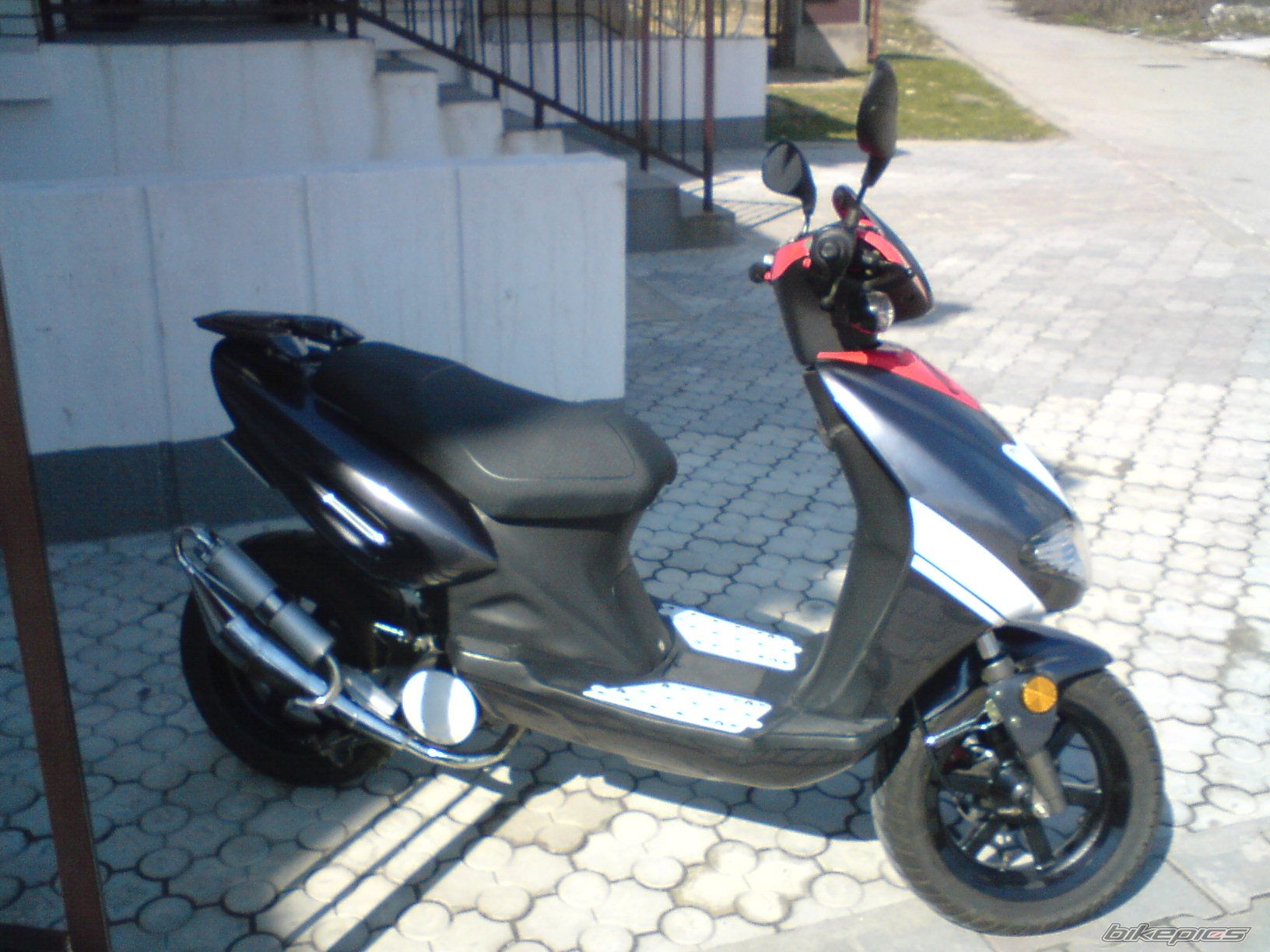 Photo 1618466