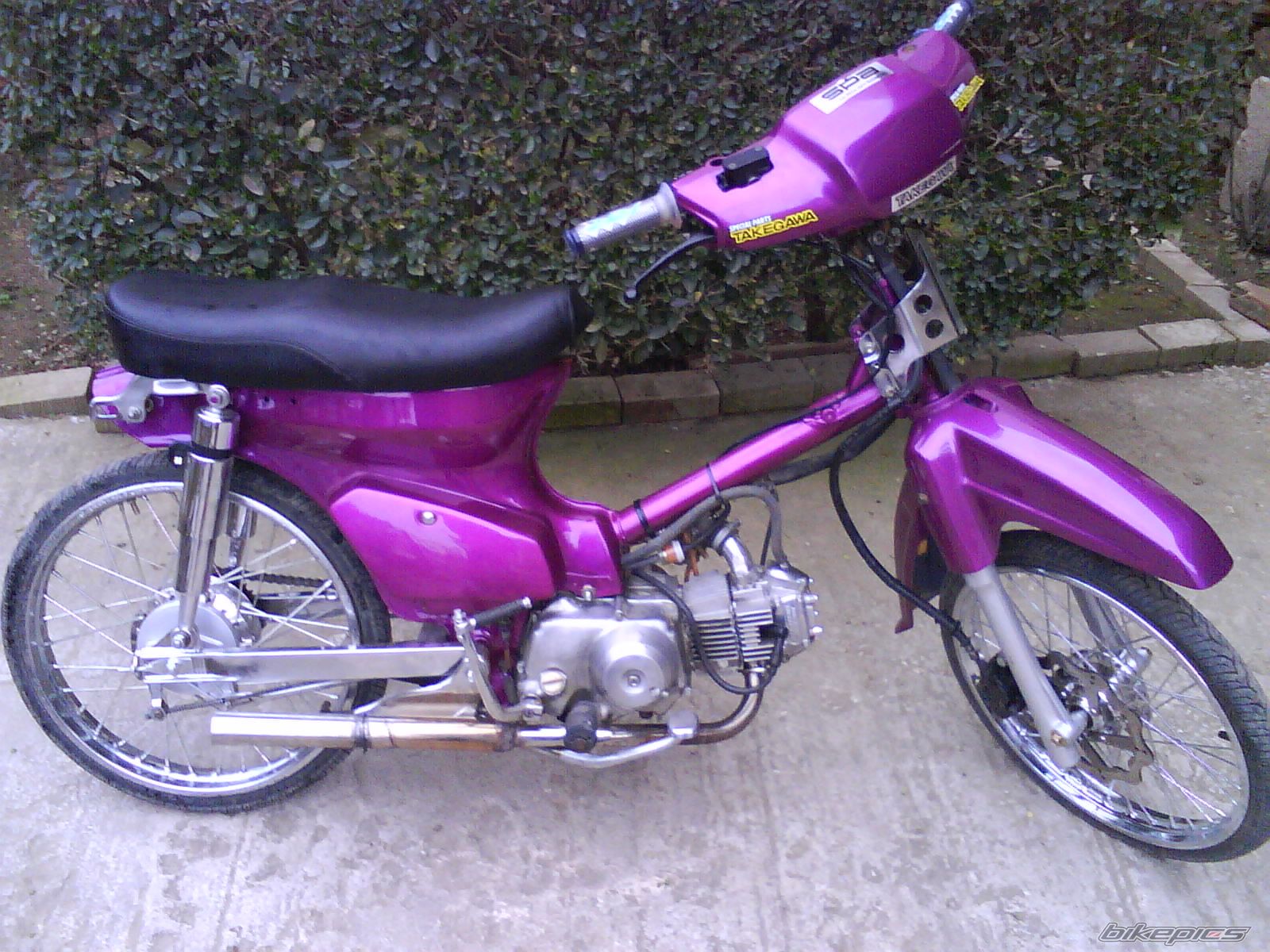Photo 1618516