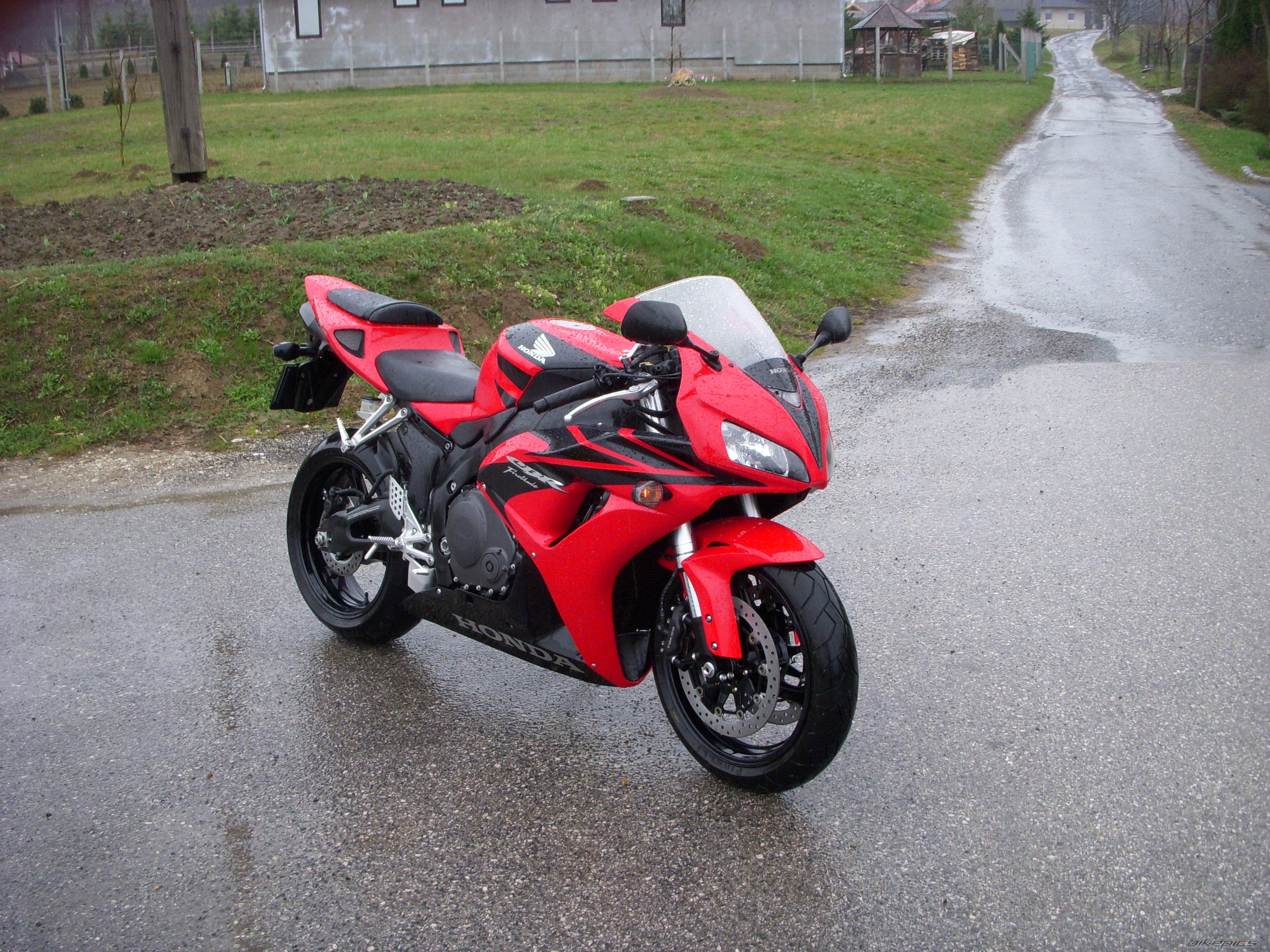 Photo 1618625