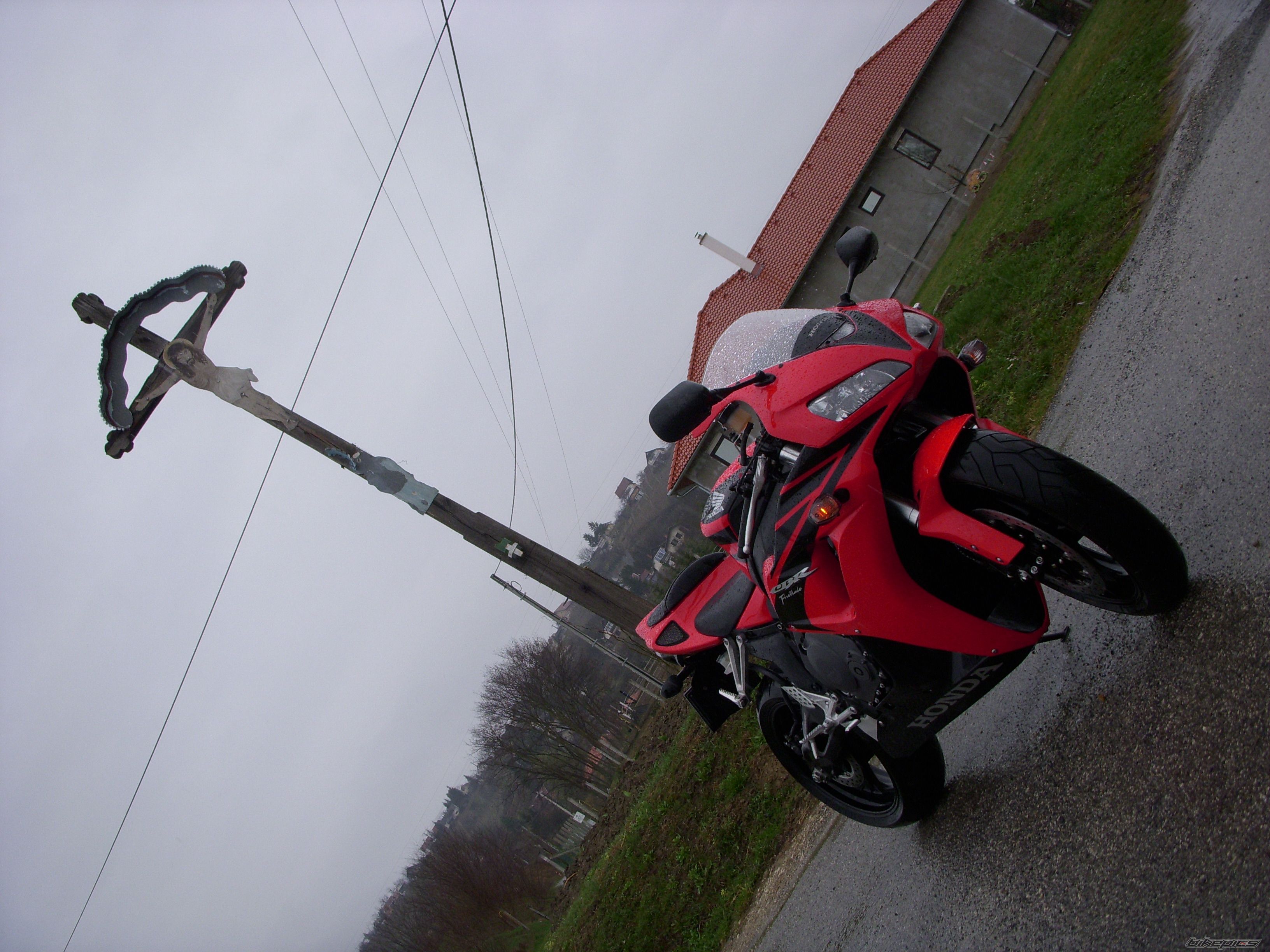 Photo 1618656