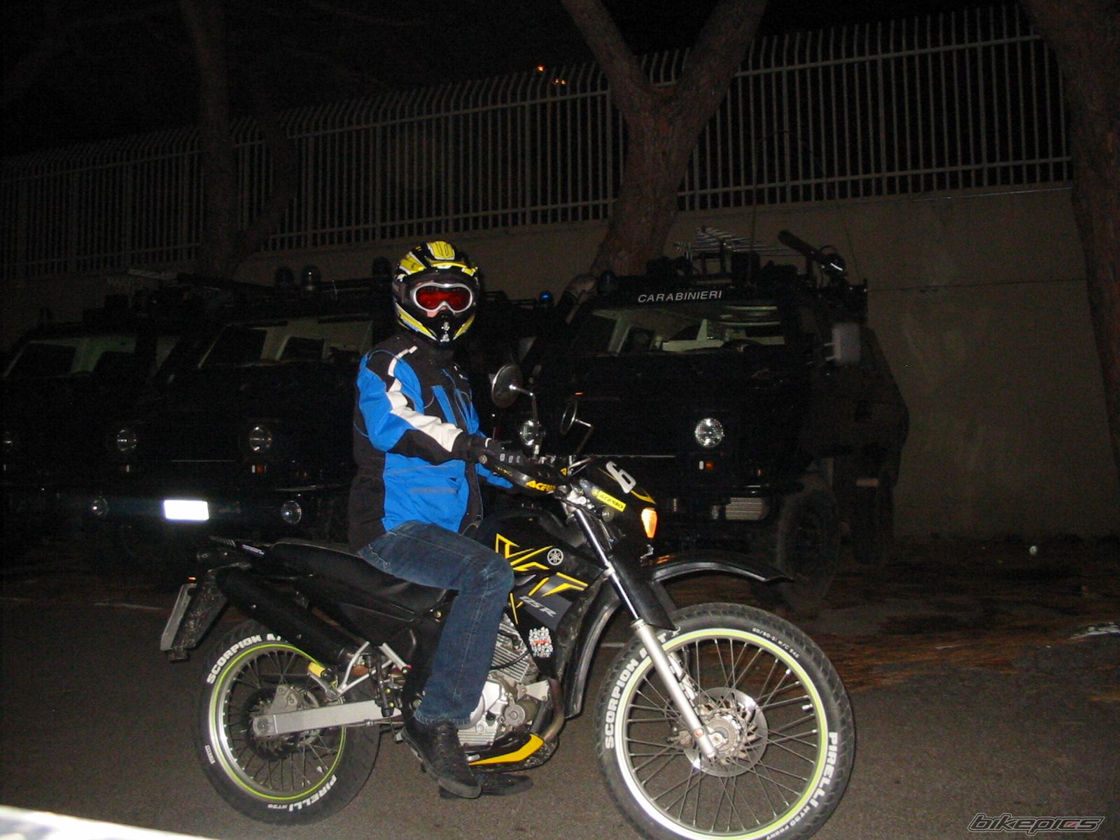 Photo 1618932