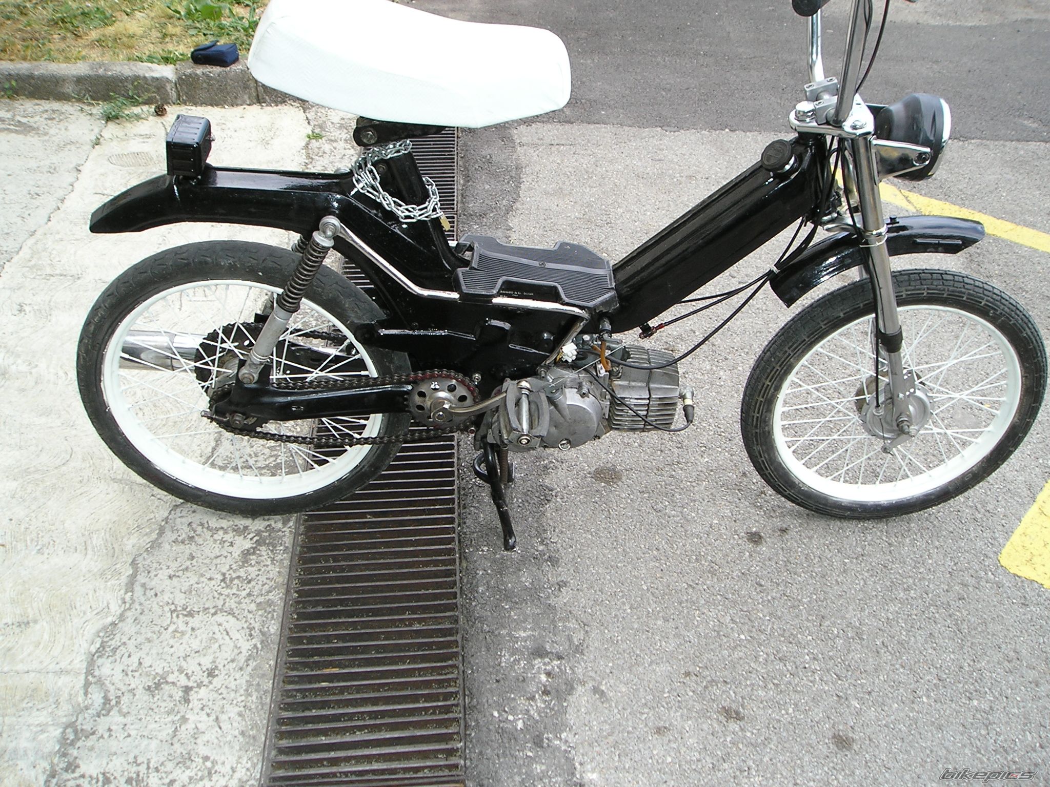 Photo 1618939