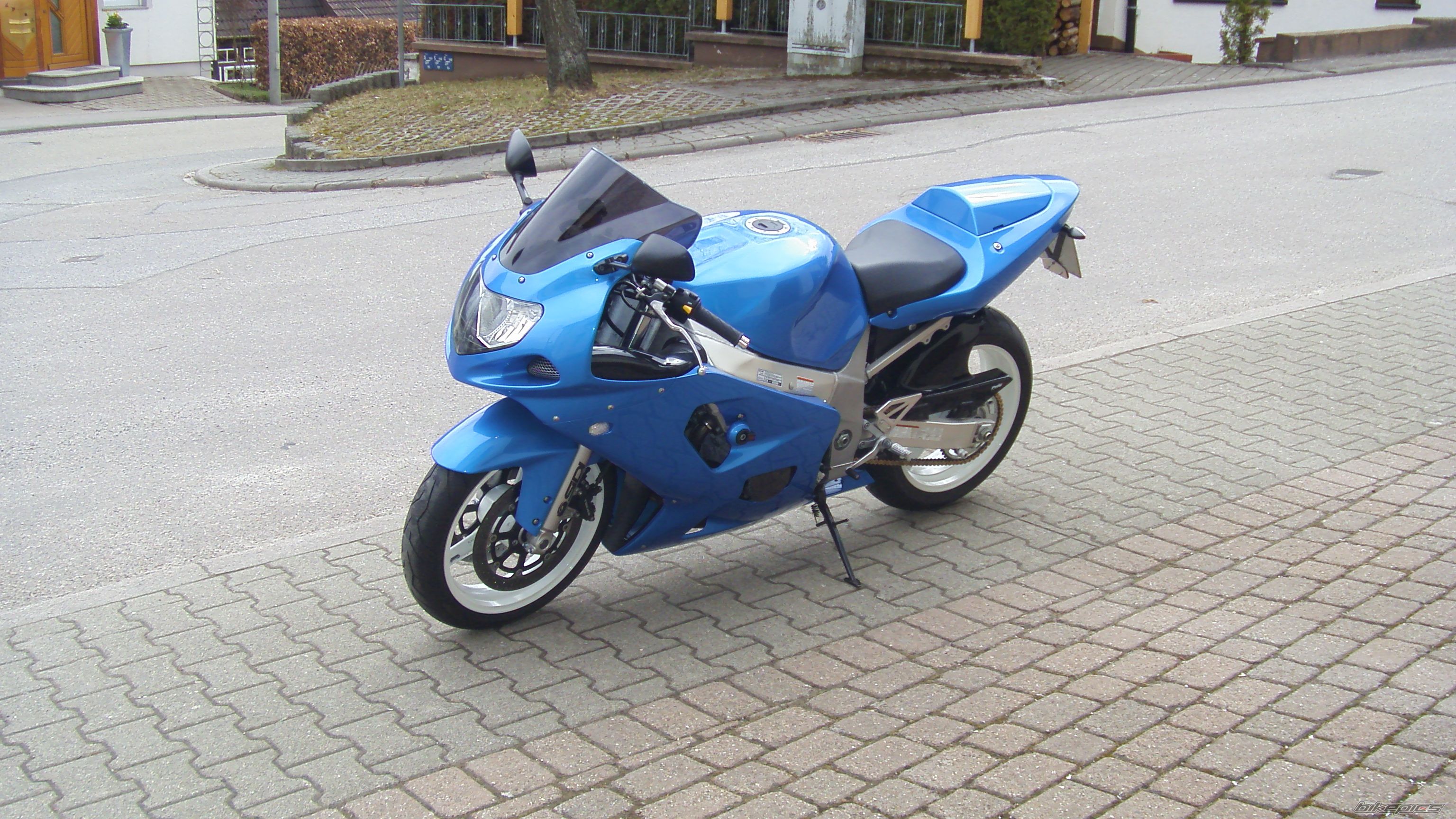 Bike Photo 1618959